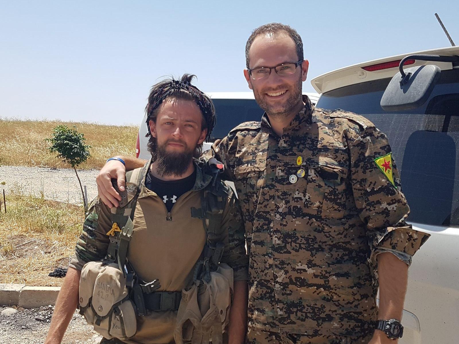 Gifford with other British volunteer Jac Holmes, who died clearing landmines in Raqqa