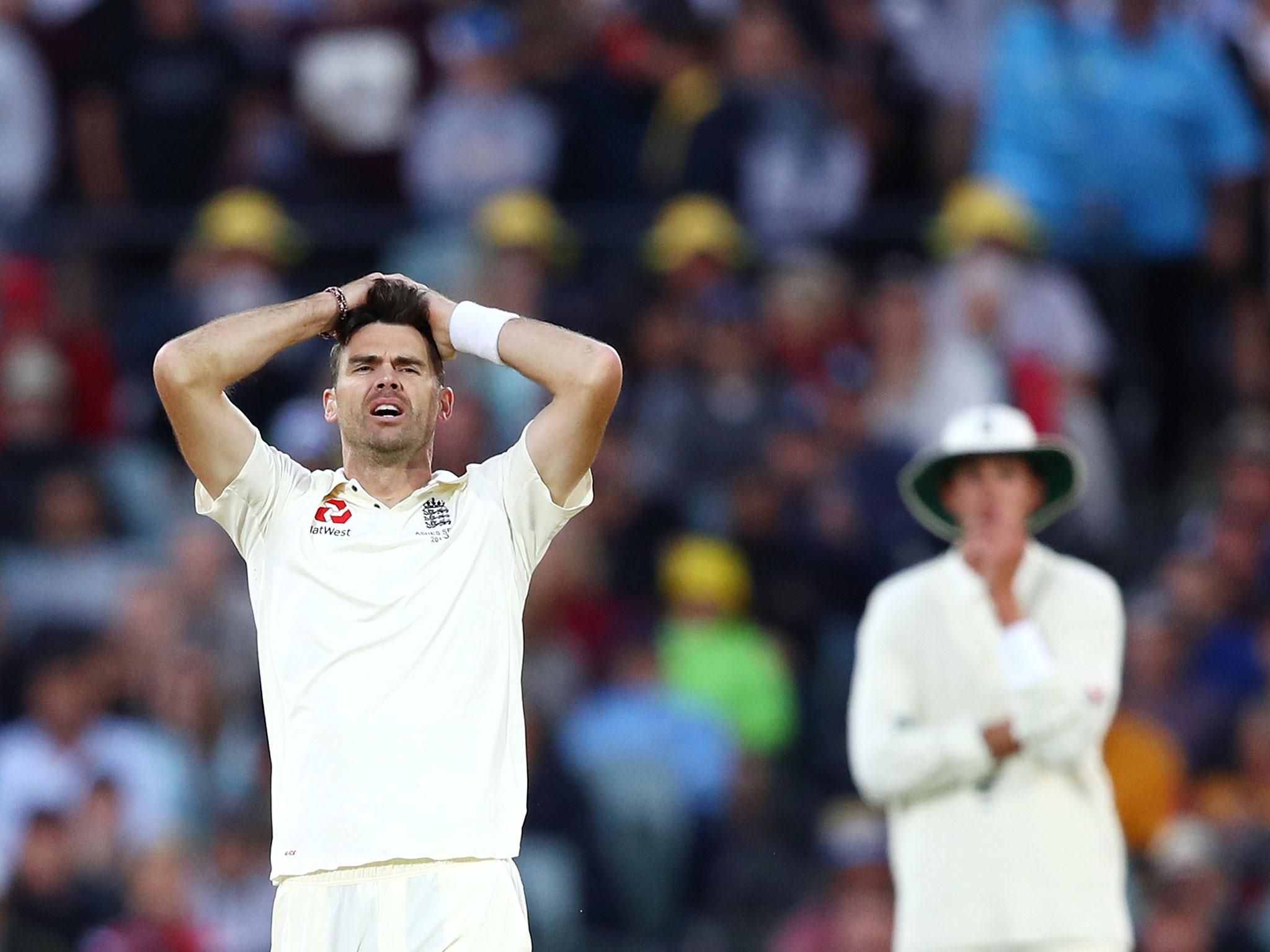 &#13;
James Anderson thought he had dismissed Steve Smith for LBW &#13;