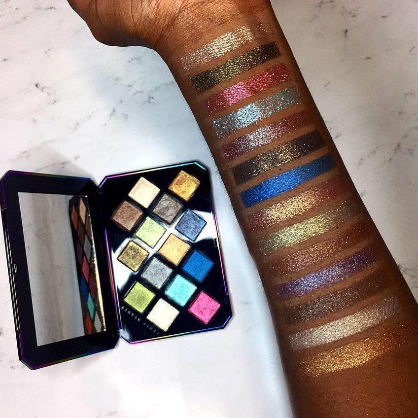 
Bright eyeshadows are kicking neutrals to the curb