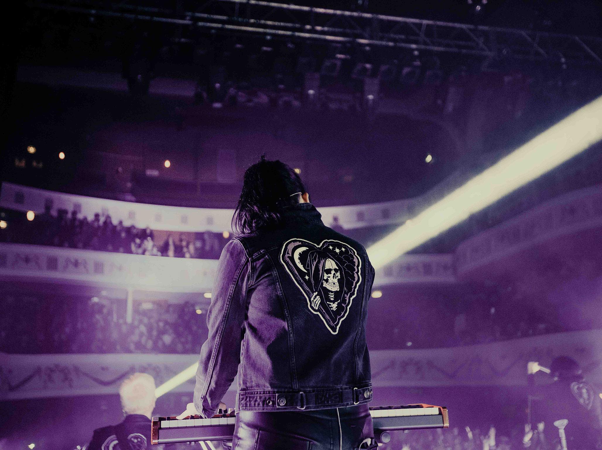 Creeper performing at London's Shepherd's Bush Empire