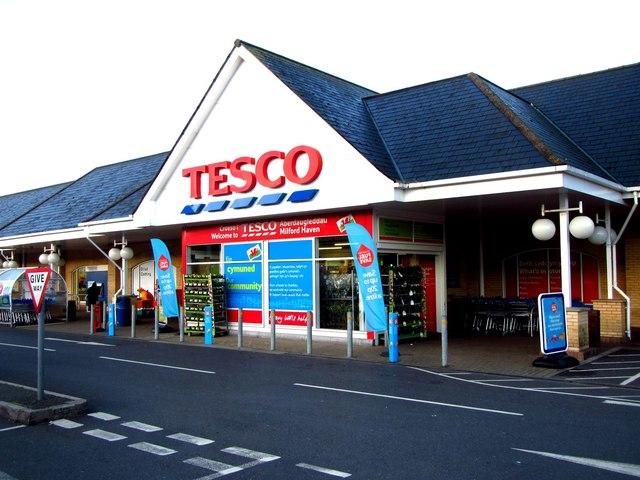 Tesco brand is the Queen's Christmas pudding of choice