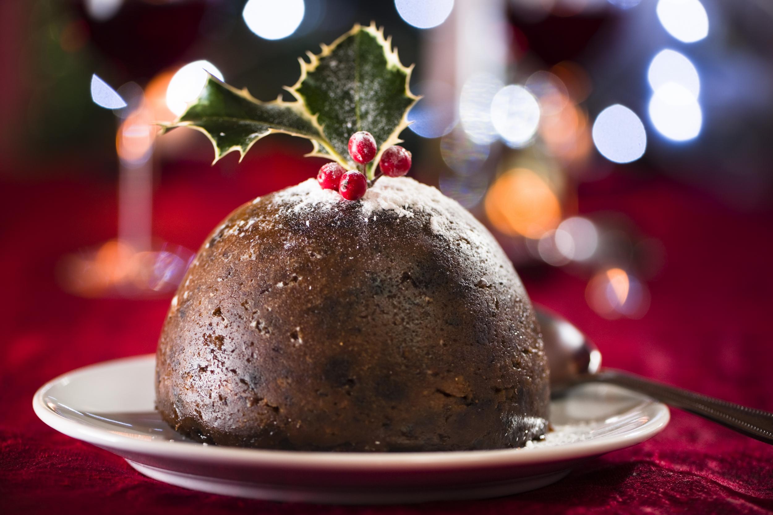 The Queen gifts employees with Christmas pudding and holiday cards