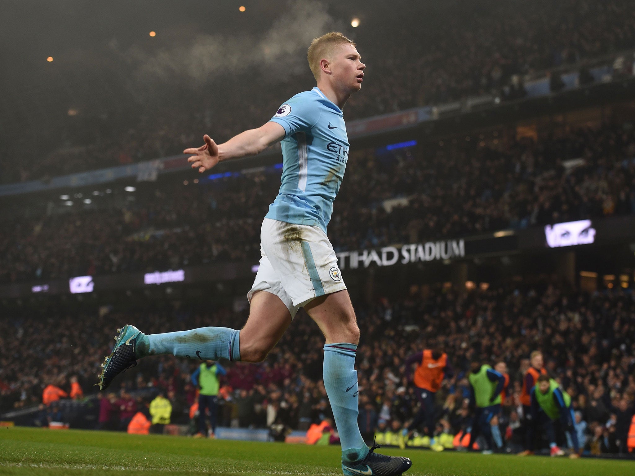 Kevin de Bruyne celebrates his goal against Tottenham on Saturday