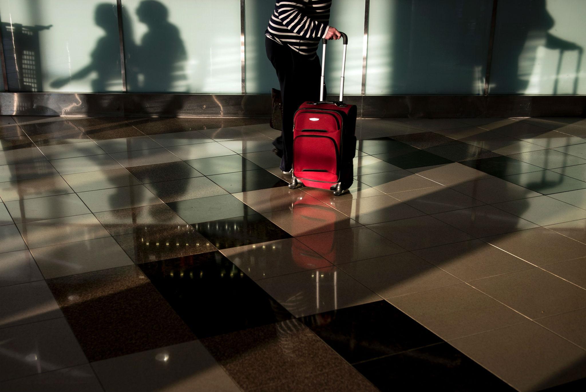 A Delta Airlines gate is seen at Hartsfield-Jackson Atlanta International Airport July 30, 2017 in Atlanta, Georgia. / AFP PHOTO / Brendan Smialowski