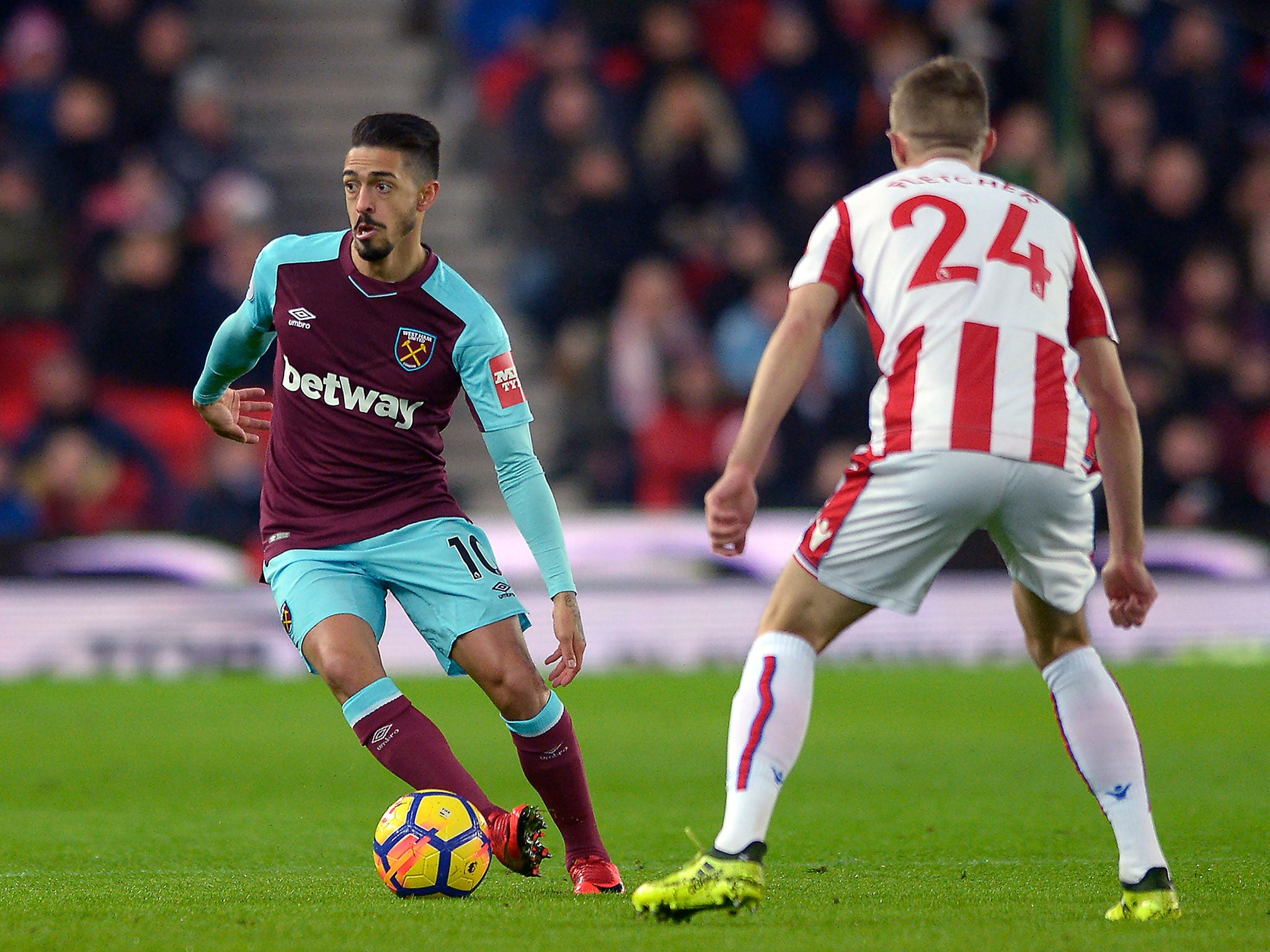 Manuel Lanzini in action against Stoke at the weekend