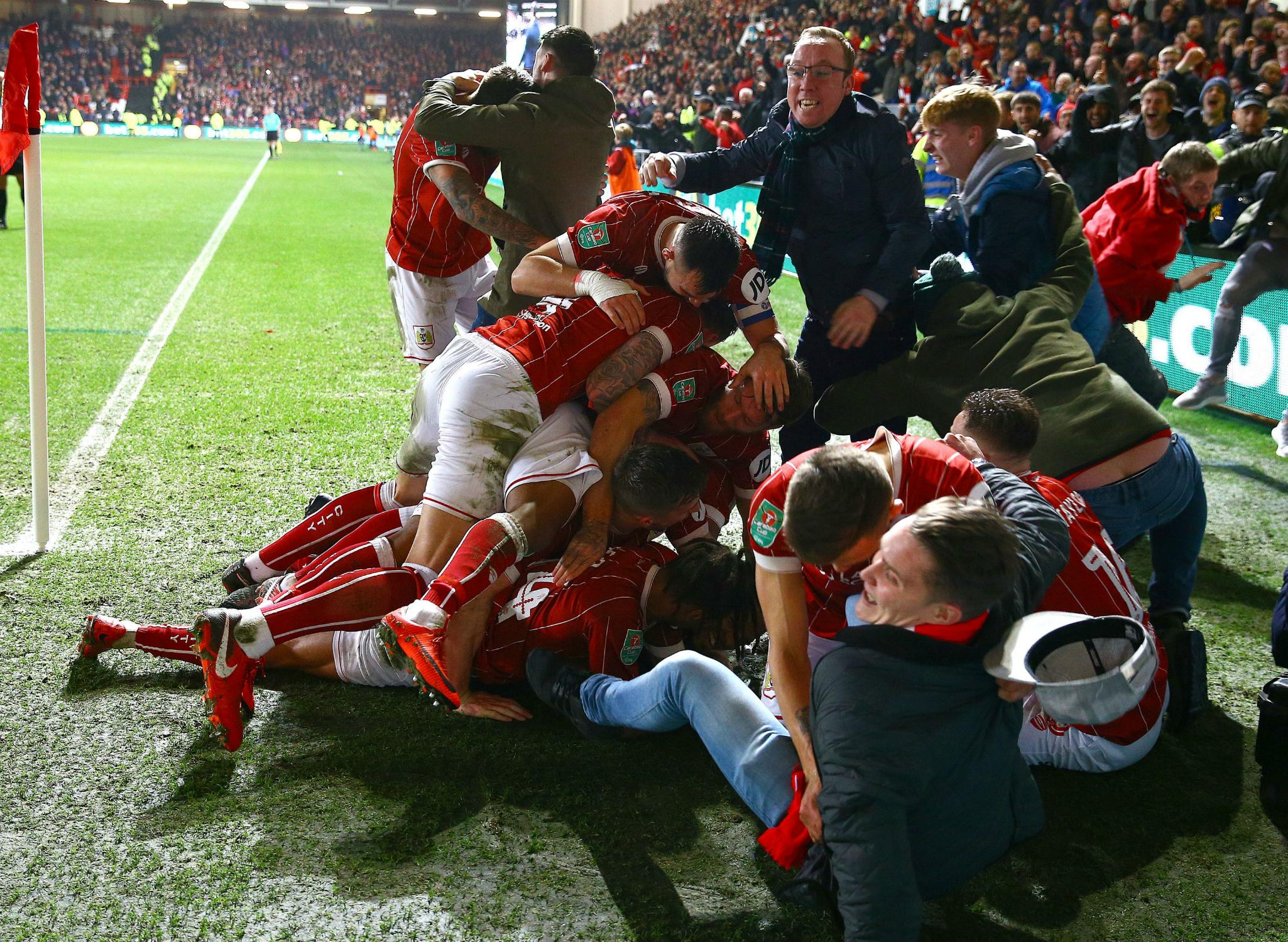 Bristol City celebrate Korey Smith's winning goal