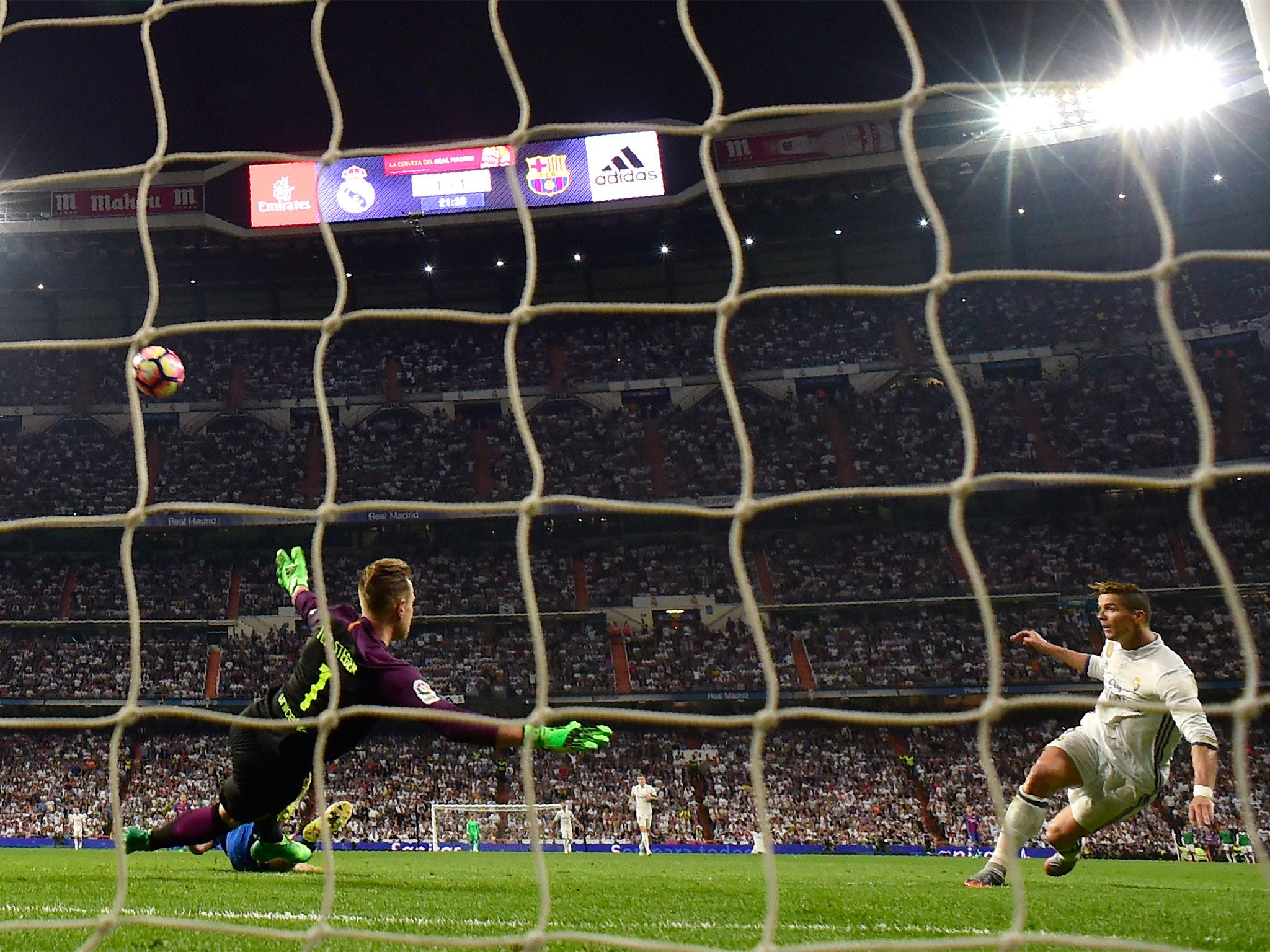 Another clásico at the Bernabeu awaits