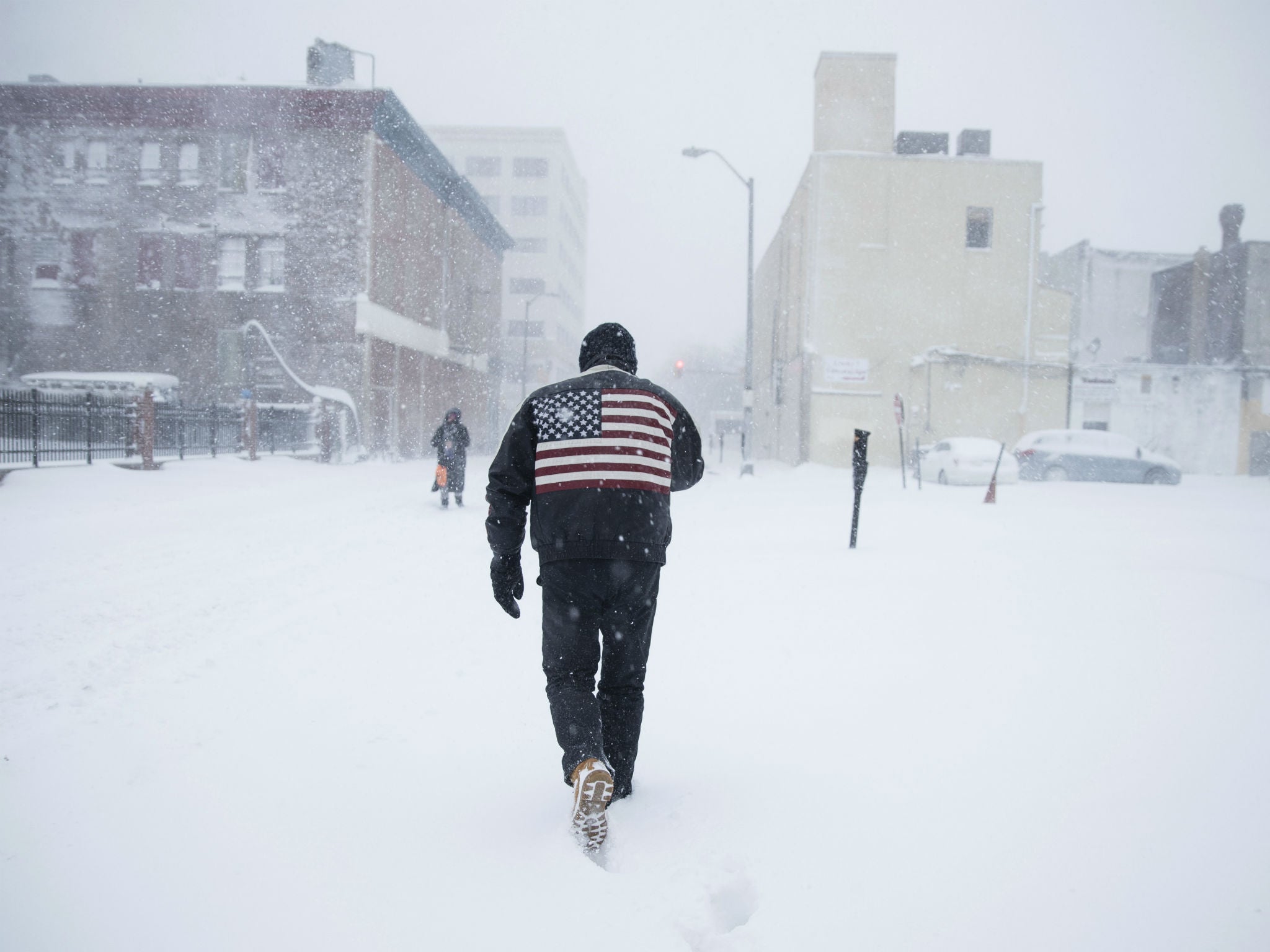 A snowstorm with blizzard-like conditions was expected to make travel conditions dangerous for much of midwest US shortly after the extended holiday weekend.