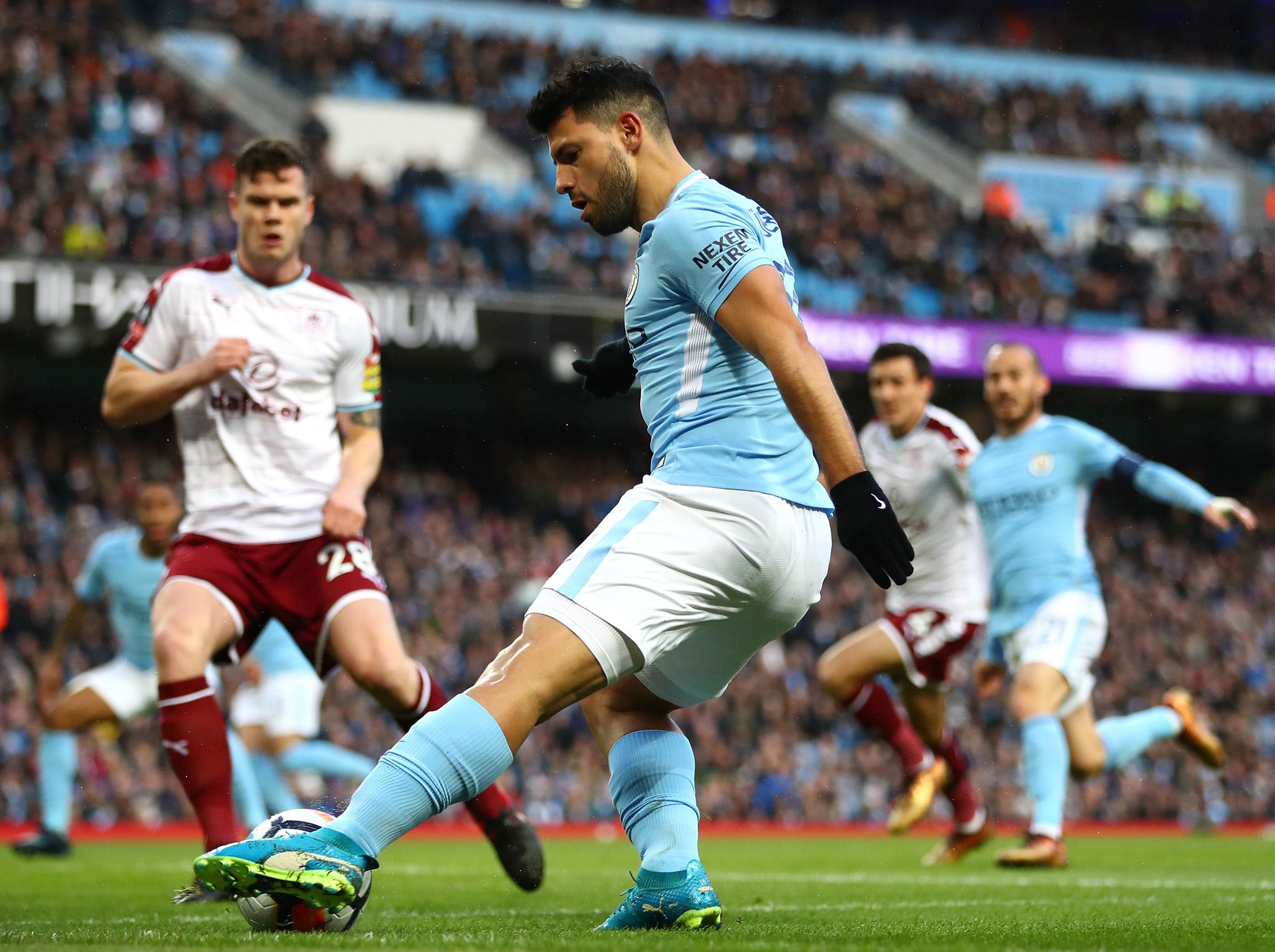 Sergio Aguero's quick double put City in front