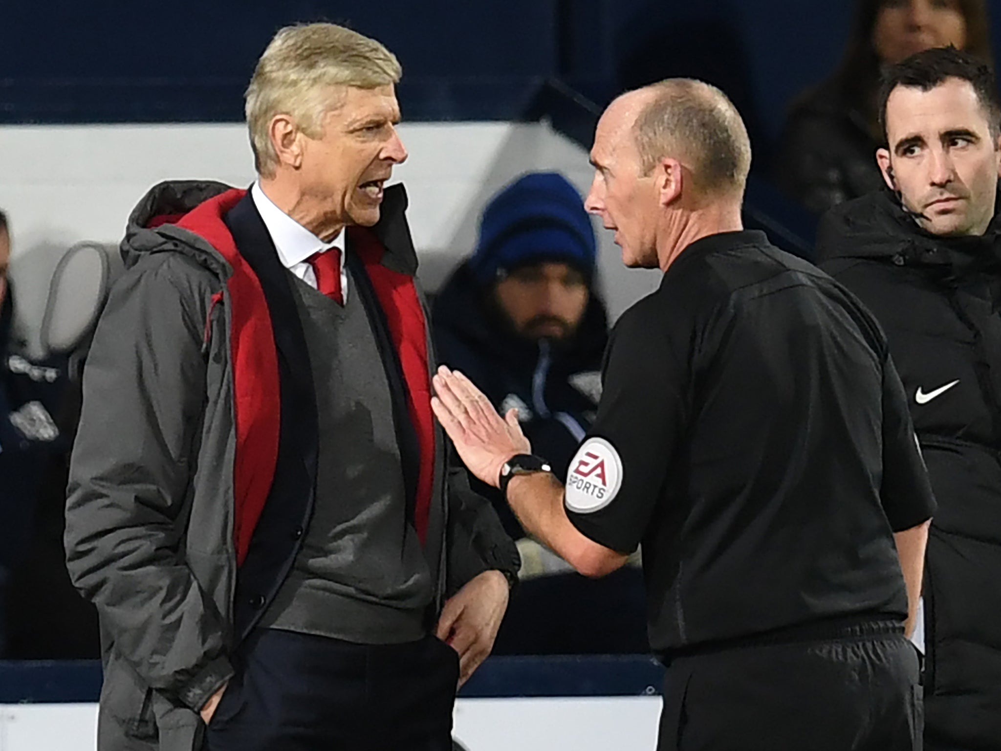 Mike Dean has admitted he made a mistake in awarding a penalty against Arsenal during their draw with West Brom