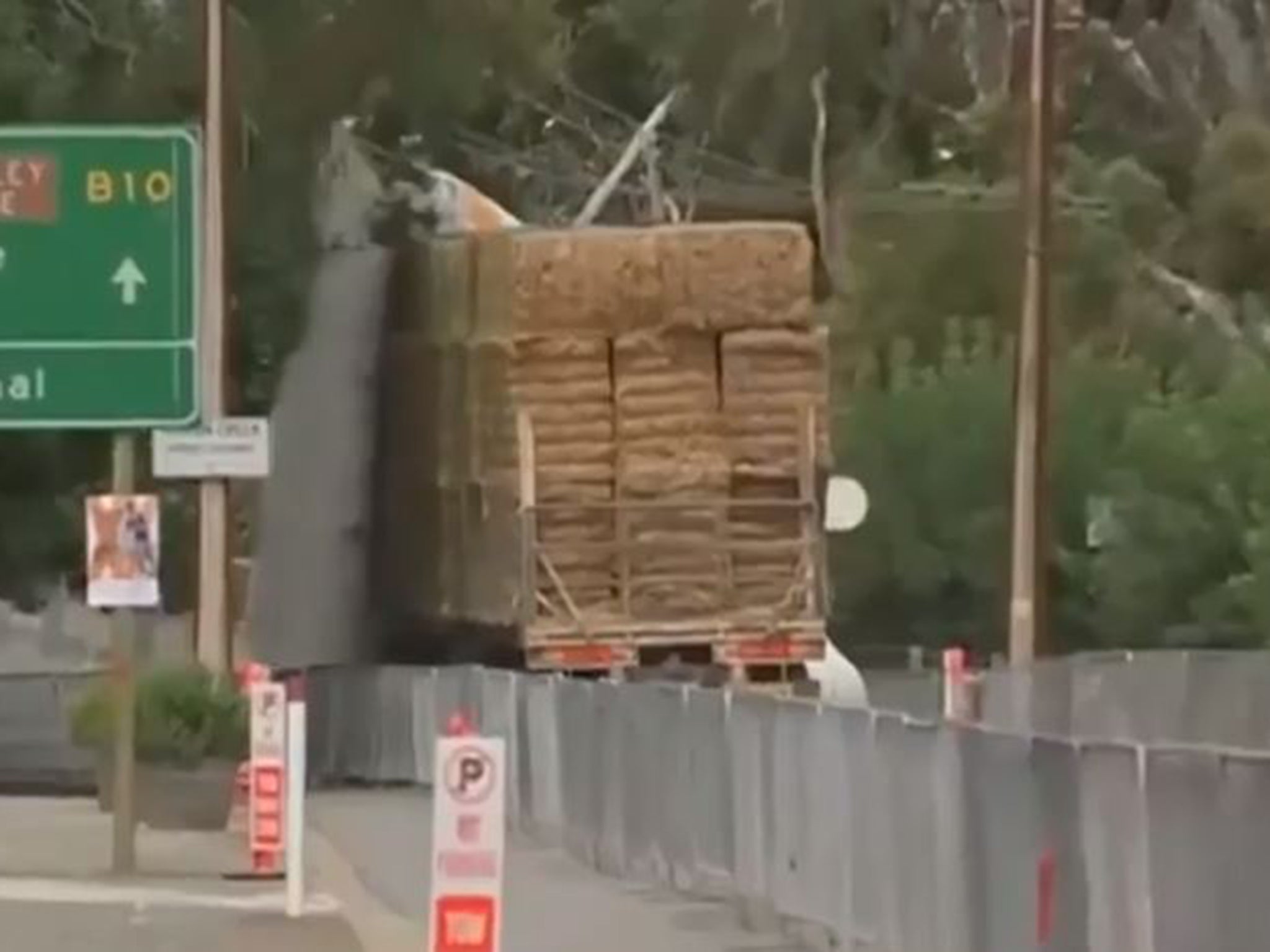 &#13;
The truck eventually came to a stop at the end of the road &#13;