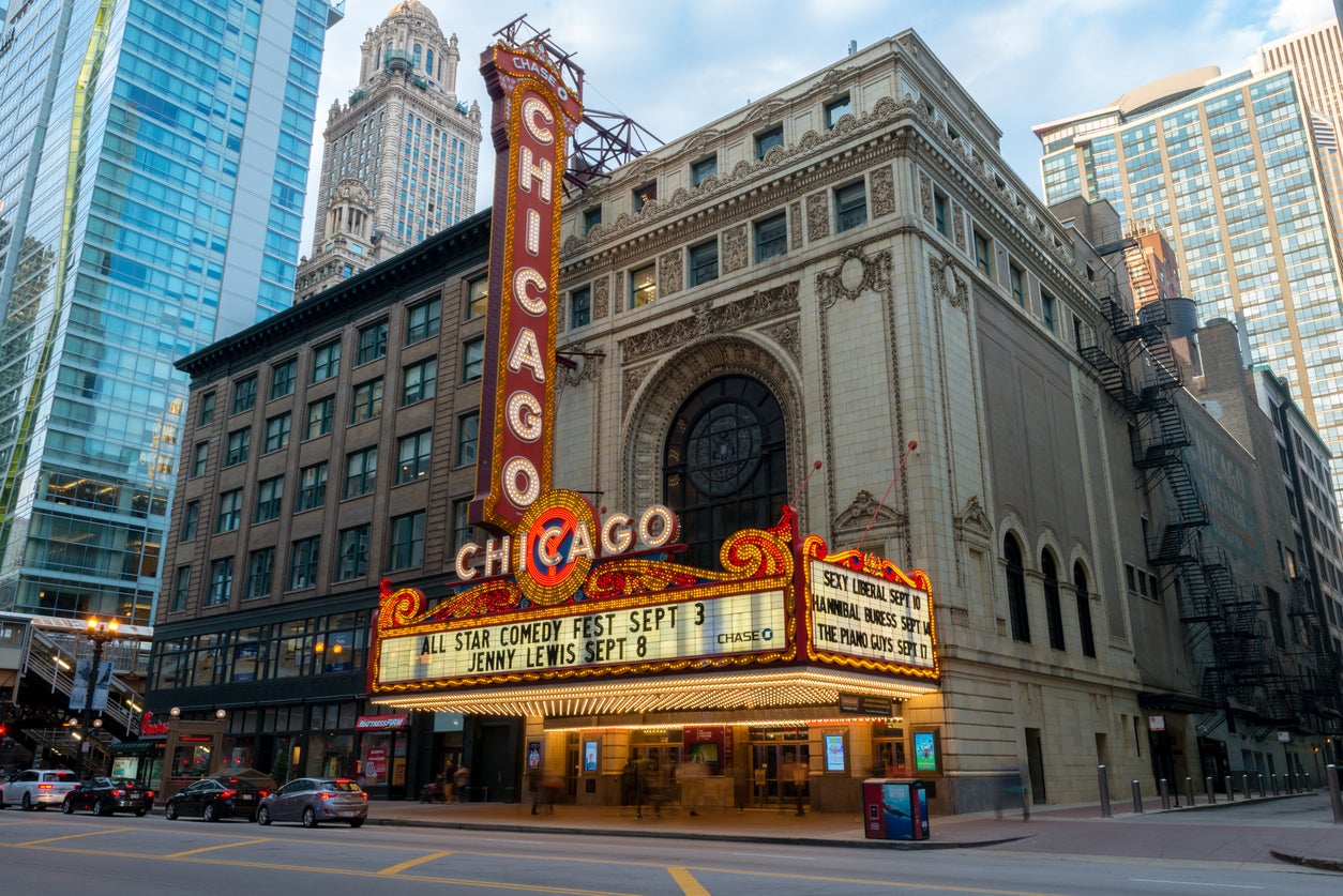 The famous Chicago Theatre lit up in the late afternoon (Getty)