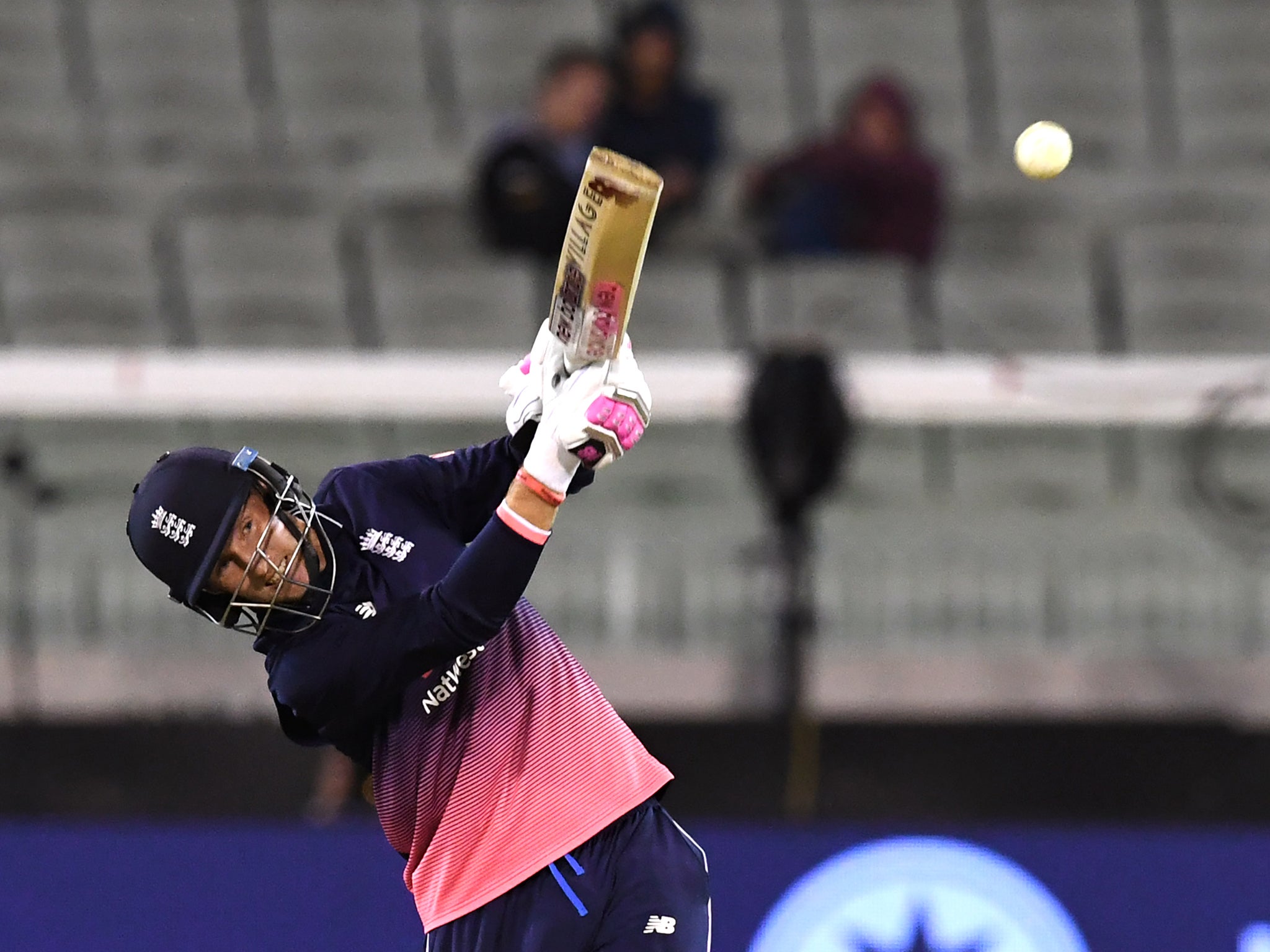 Joe Root scored 91 not-out to carry England to victory