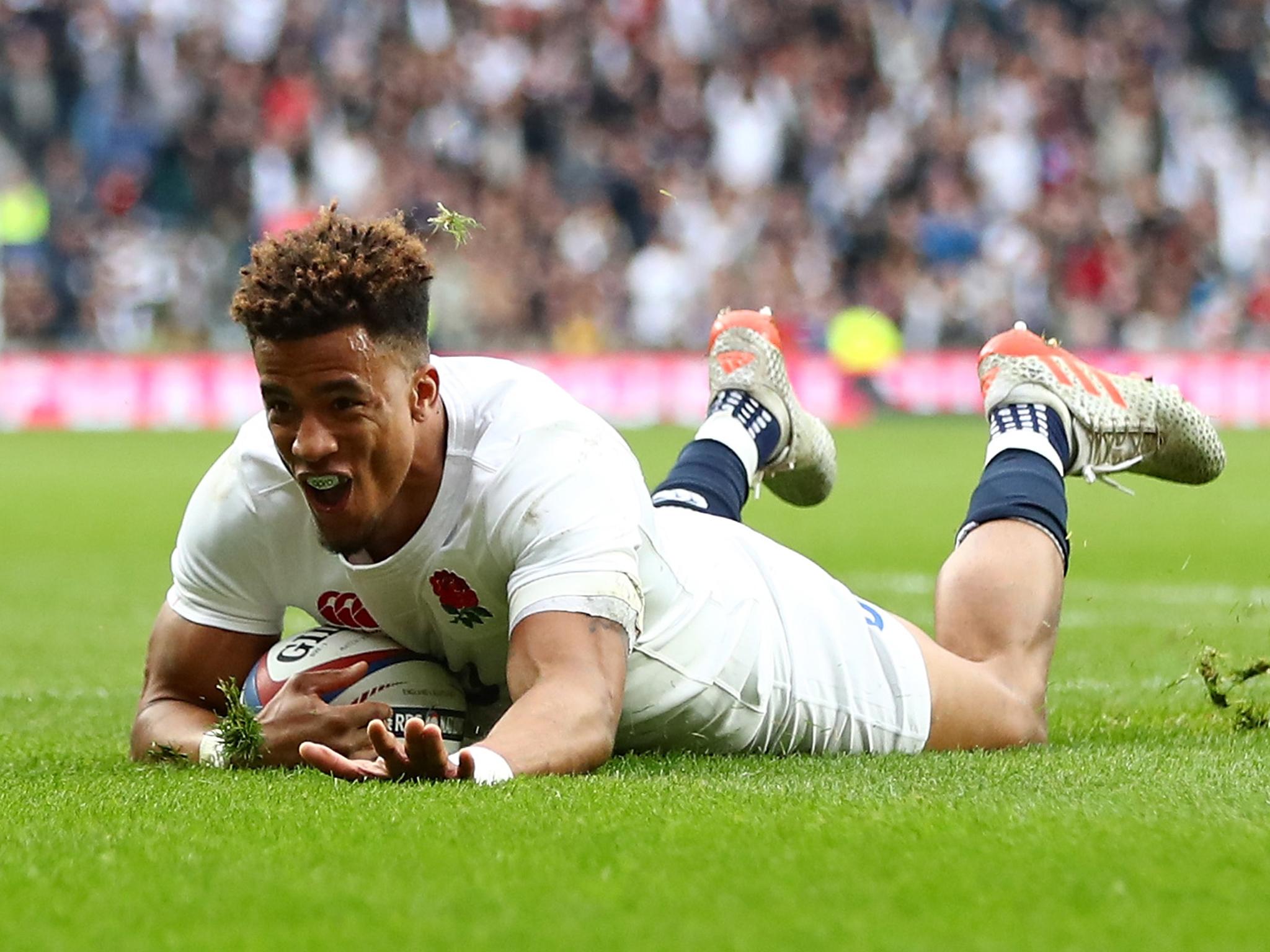 Dropped the high Sexton kick that lead to the first try for Ringrose, and was forced off as England scored their opener with a leg injury.
