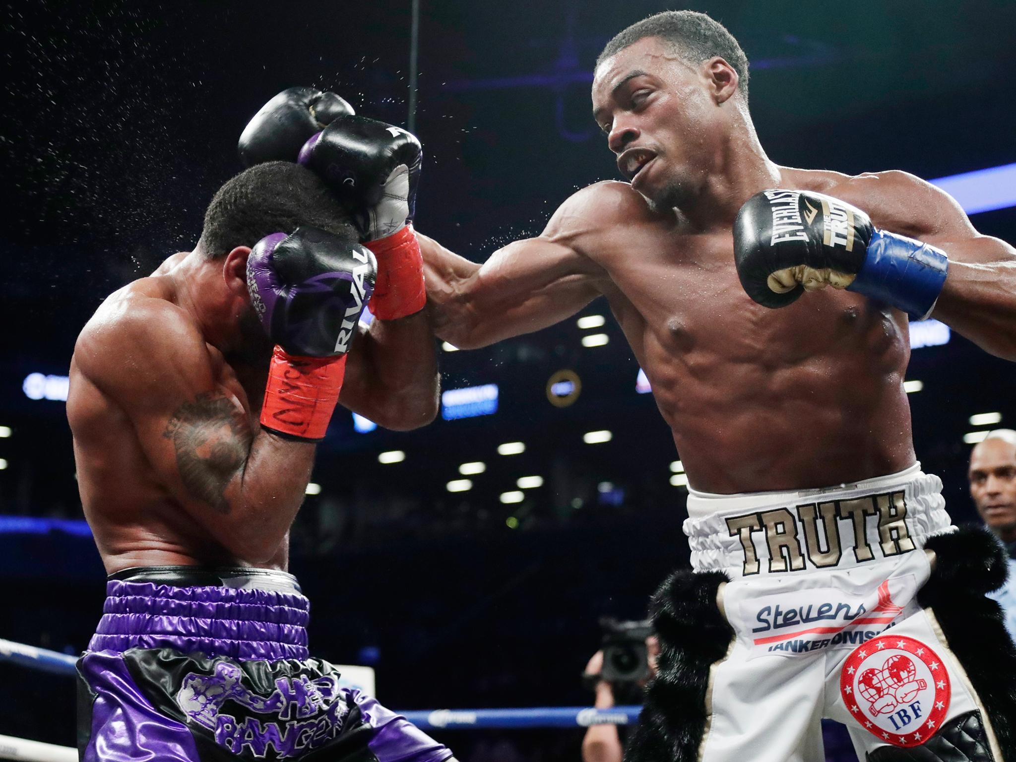 Errol Spence Jr beat Lamont Peterson with an eighth round stoppage