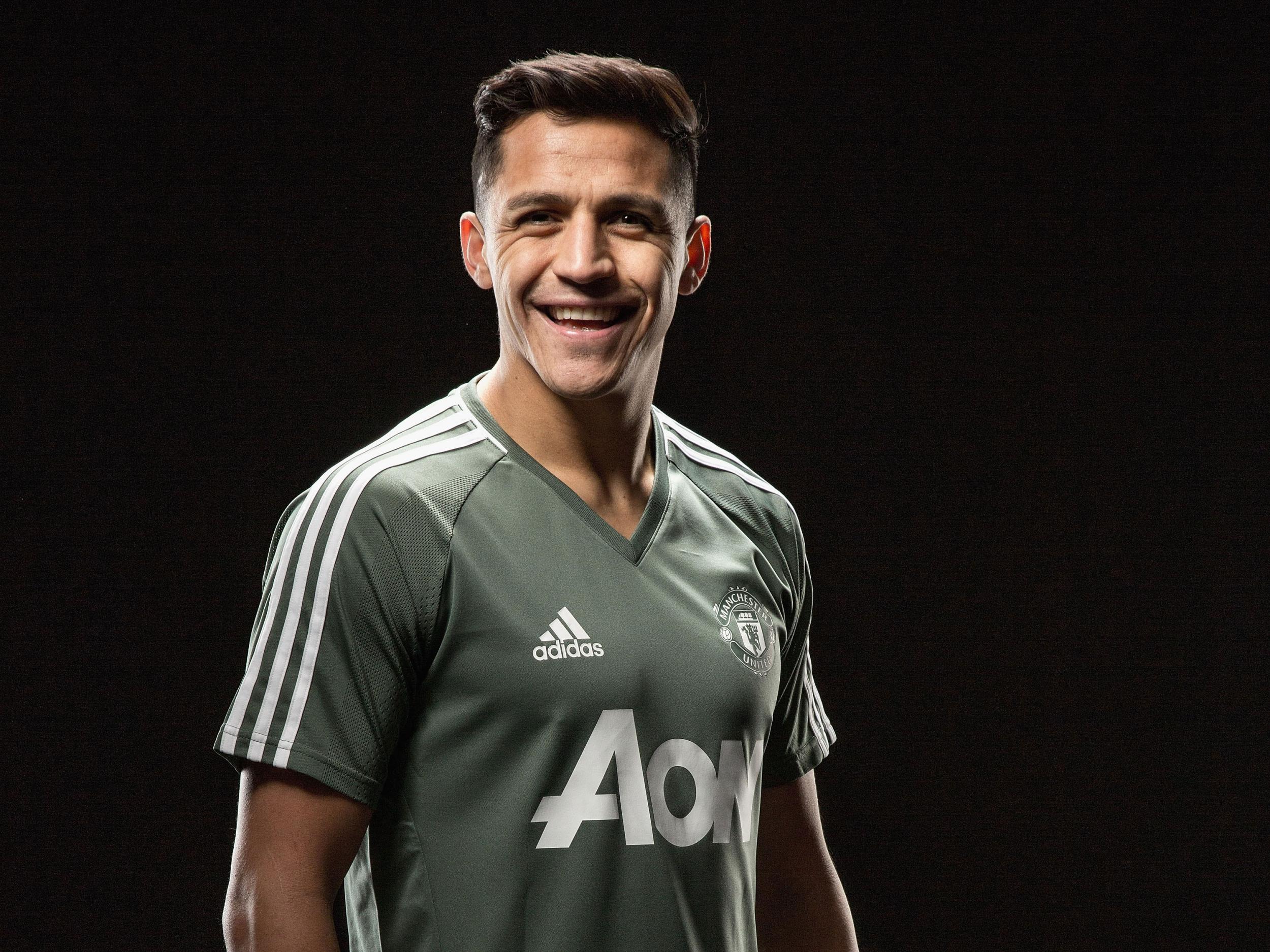 Alexis Sanchez completed his long-awaited move to Manchester United on Monday