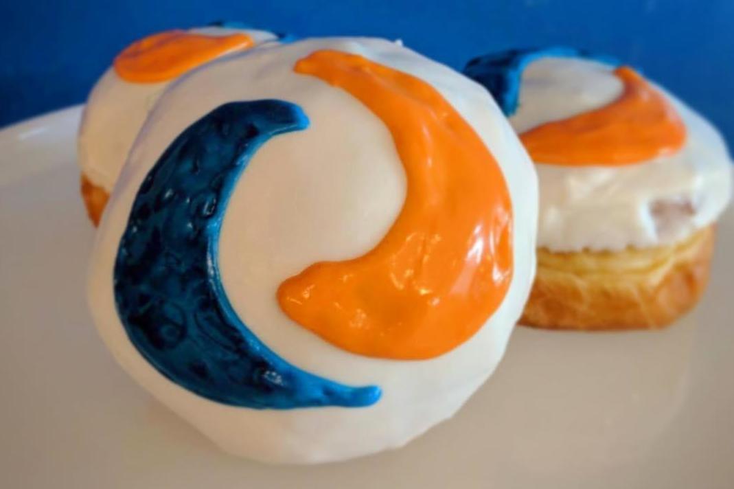 The Tide Pod Challenge inspired tide-pod food (Wake N Bake Donuts Instagram)