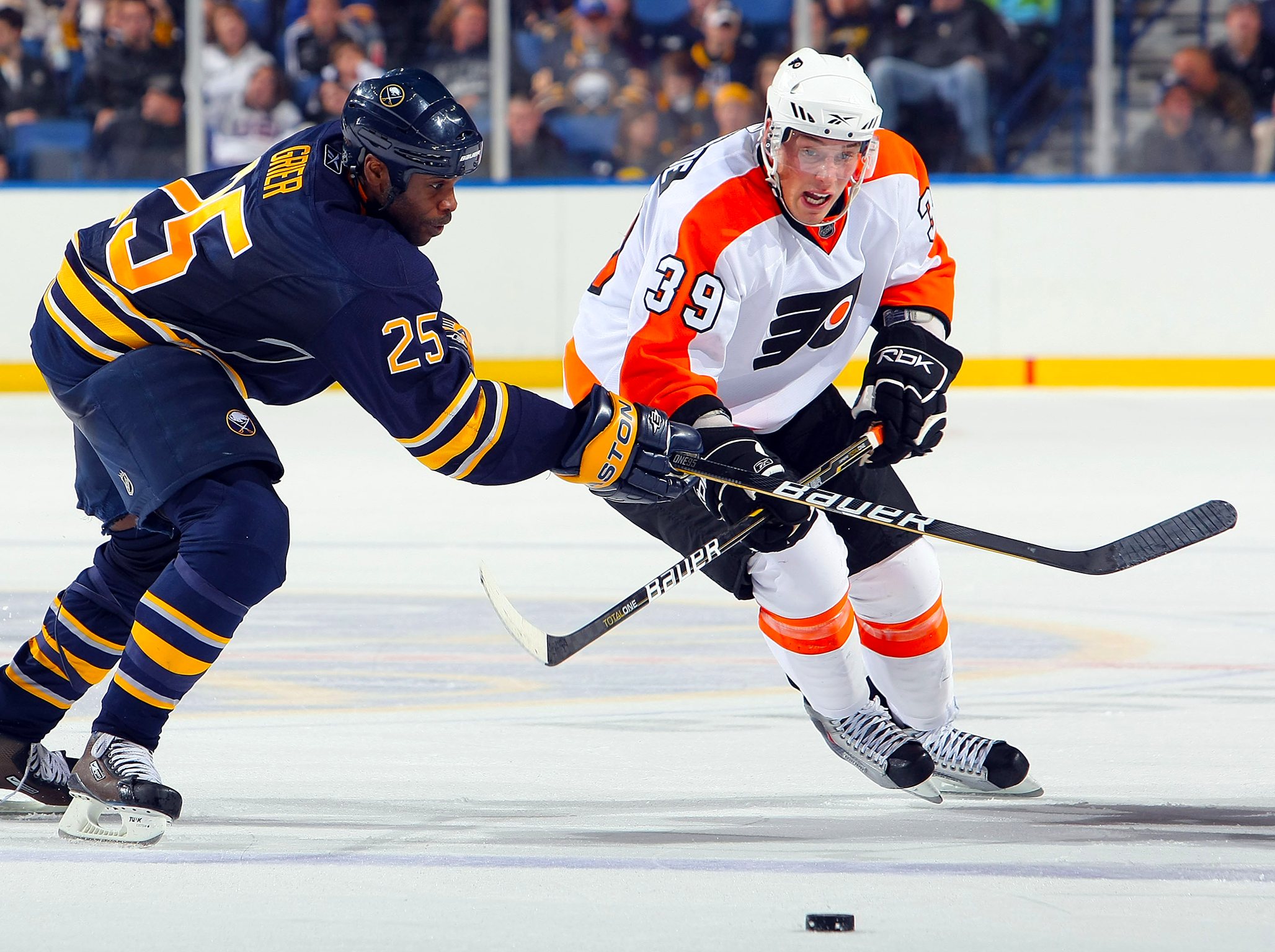 Testwuide playing for the Philadelphia Flyers