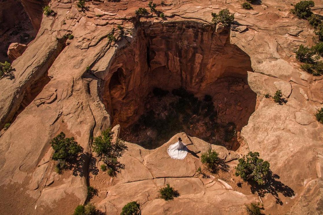 The couple went above and beyond with a wedding in the sky