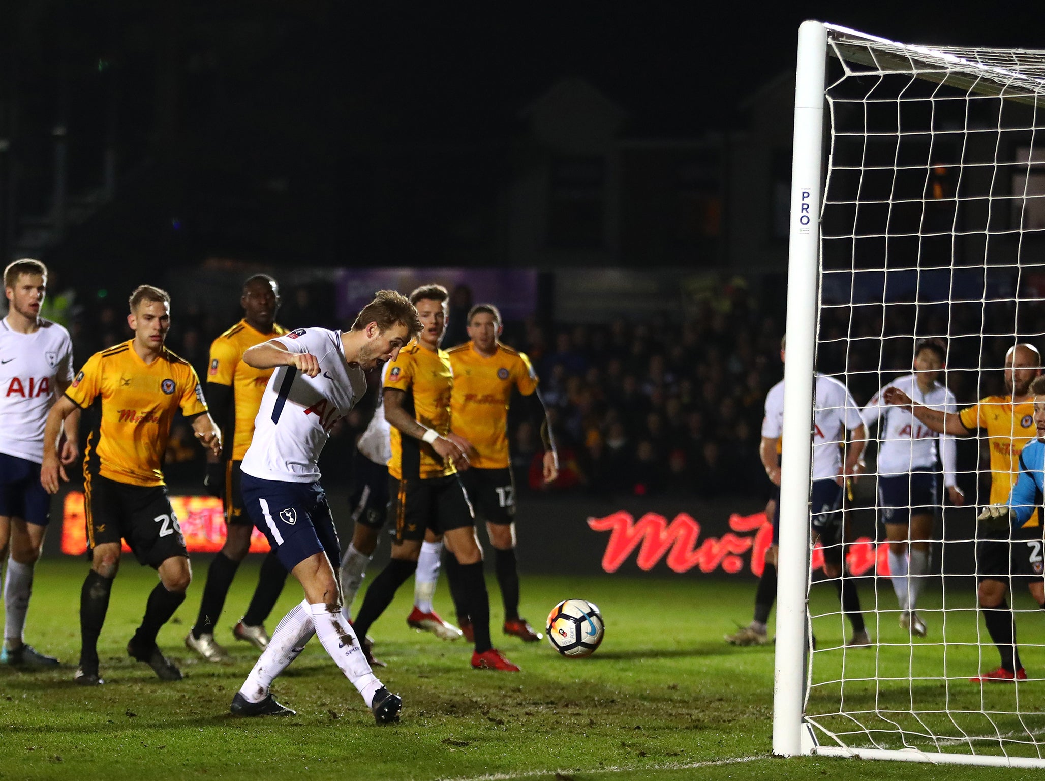 Harry Kane scored a late leveller for Tottenham Hotspur