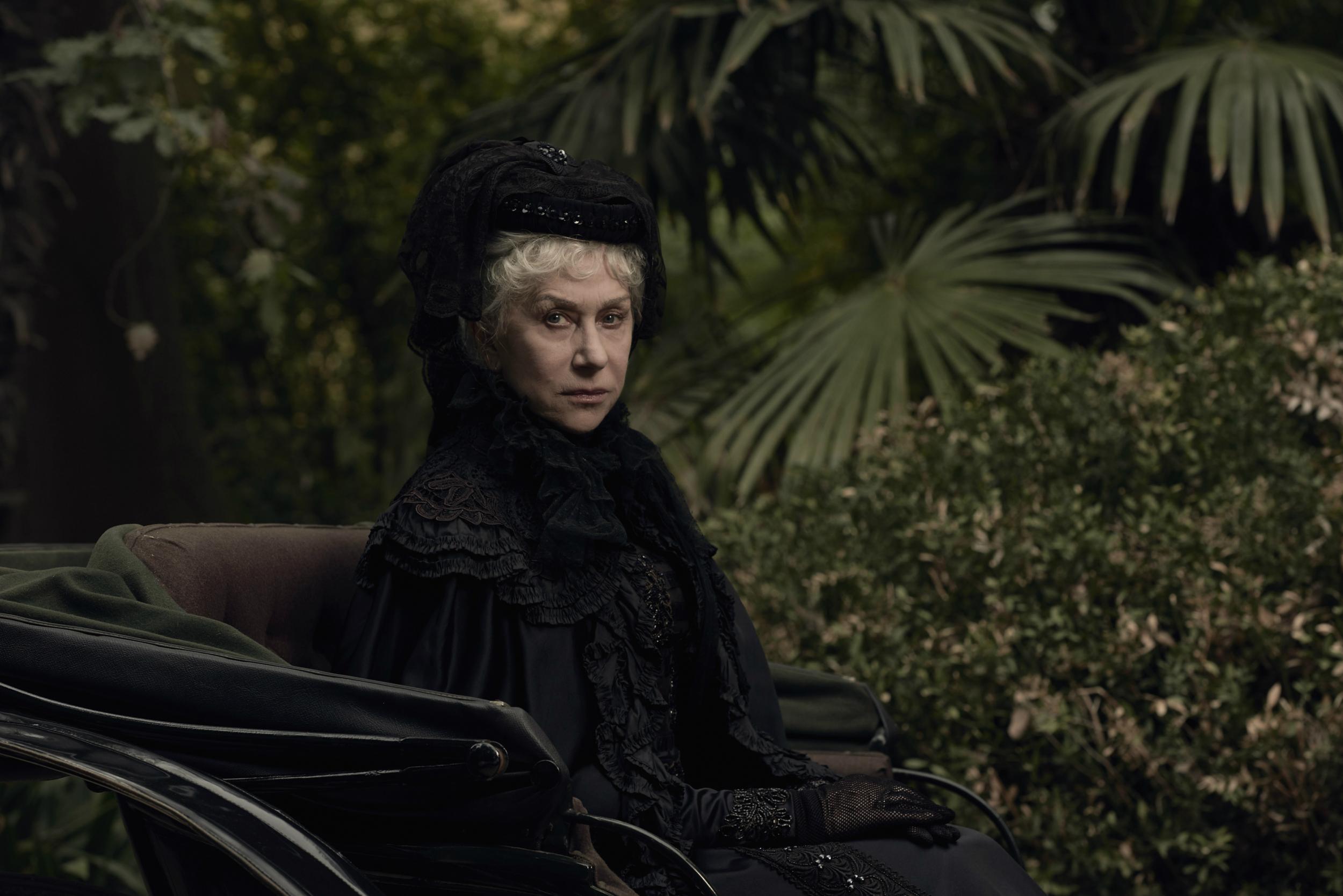 Helen Mirren plays an heiress of the Winchester gun company who believed she was cursed by the souls of all the people killed by a Winchester rifle