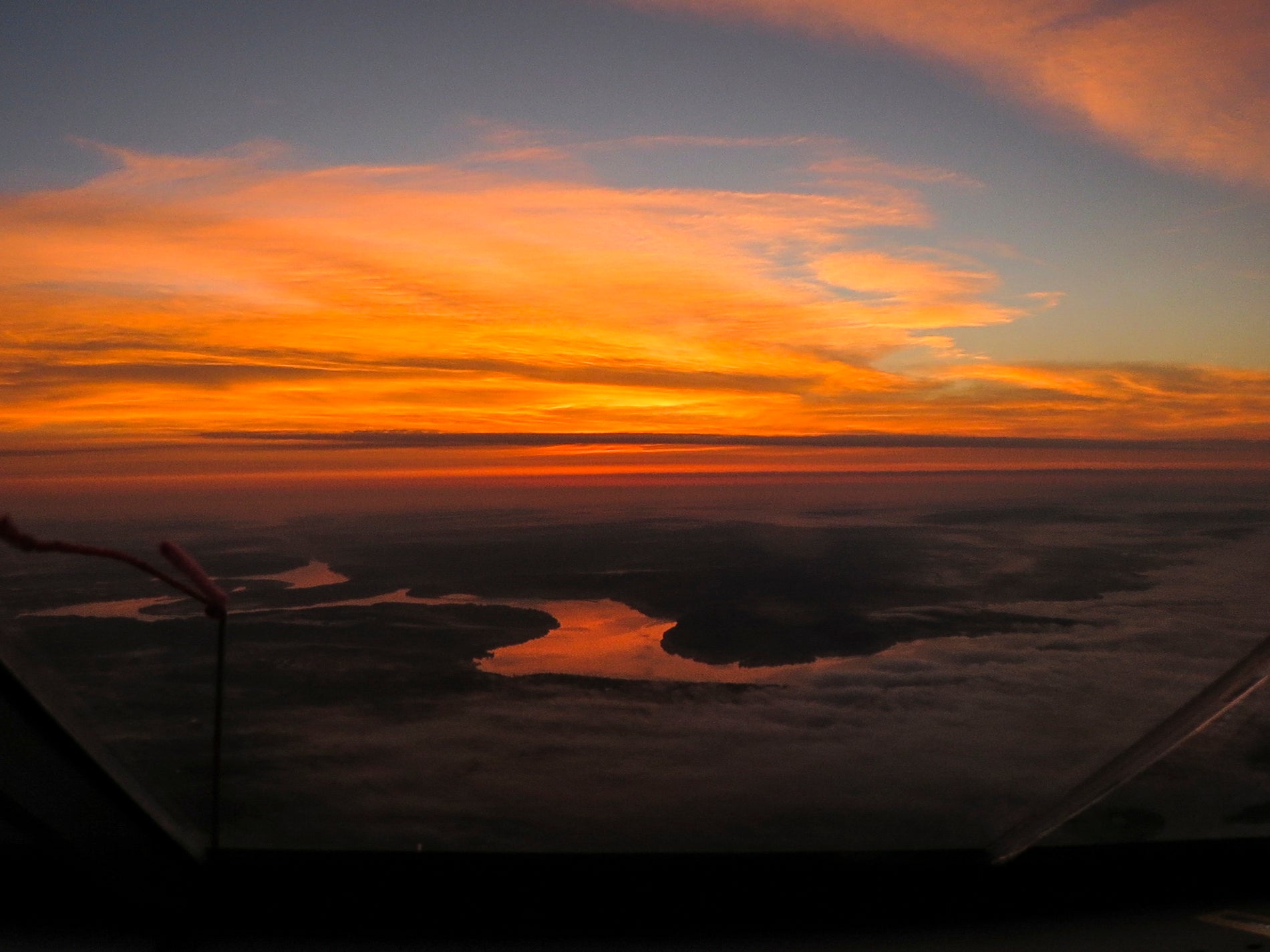 The Mississippi river at sunset ahead of arriving at Dayton International Airport, Ohio