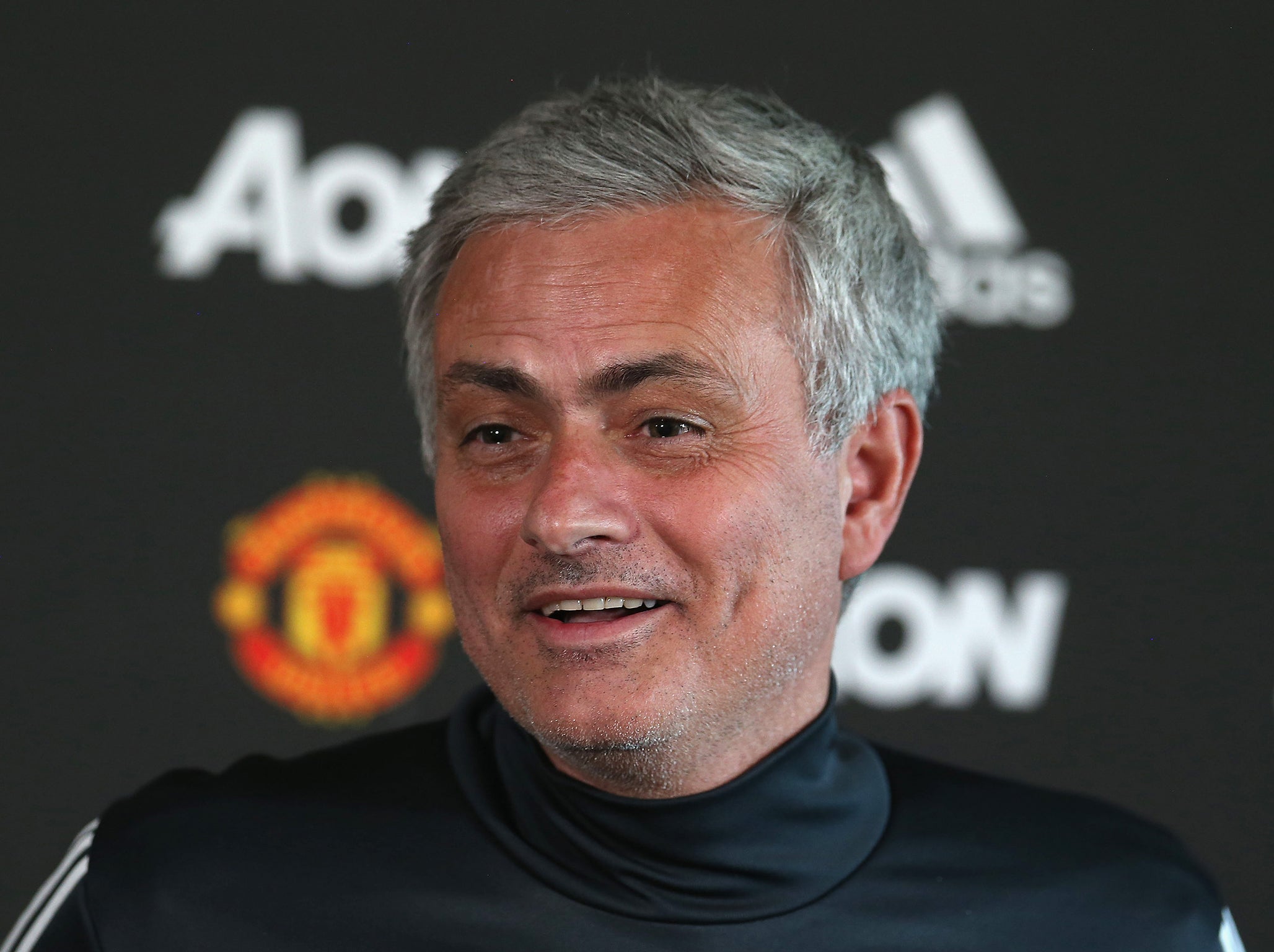 &#13;
Jose Mourinho wants to sign a new midfielder &#13;