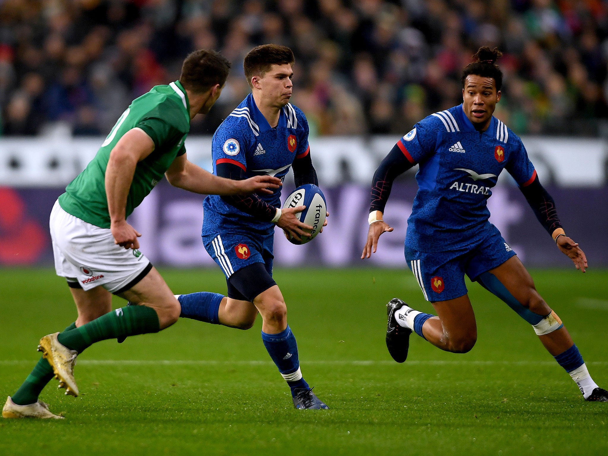 Matthieu Jalibert in action for France during the second half