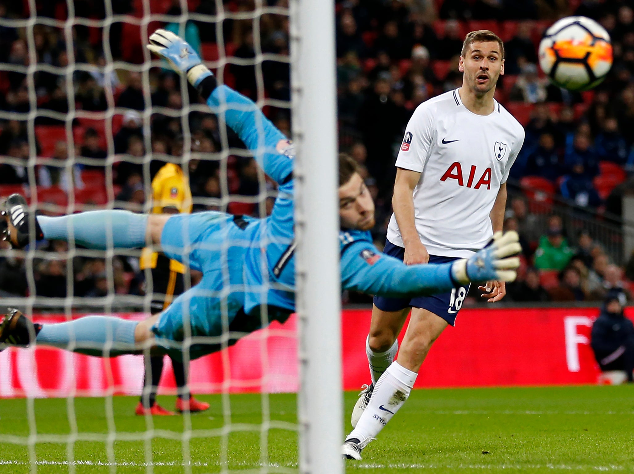 Fernando Llorente missed a series of chances late on