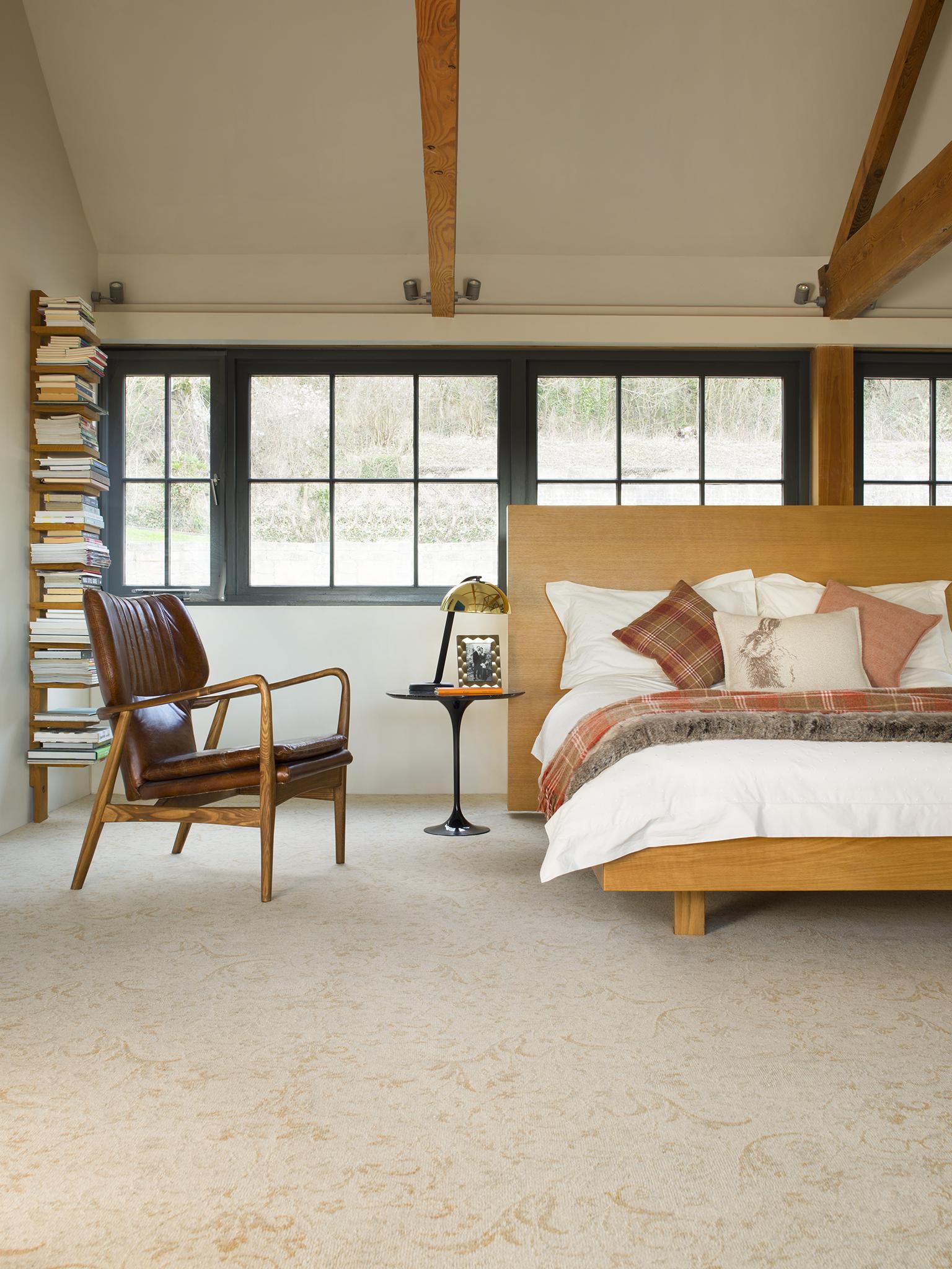 Table and floor lamps are your best friend for a cosy setting