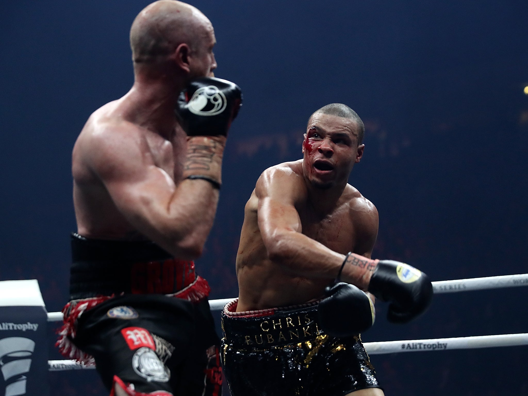 Eubank Jr proved erratic and decided to load up on single punches due to a cut that affected his vision