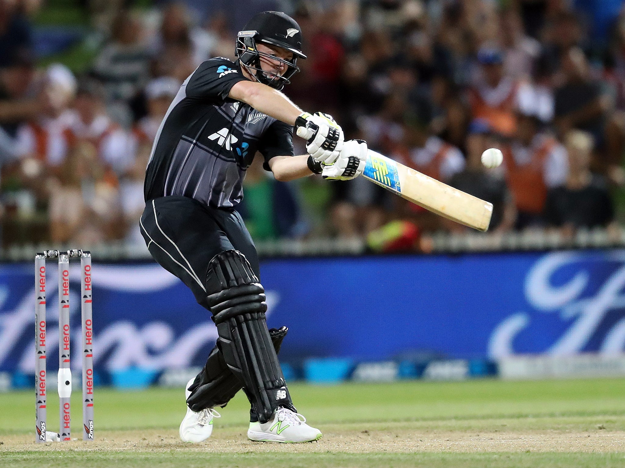 Colin Munro top scored for New Zealand but it was not enough to chase down England