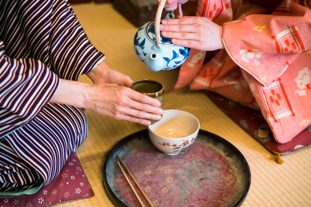 A traditional tea ceremony (Getty)