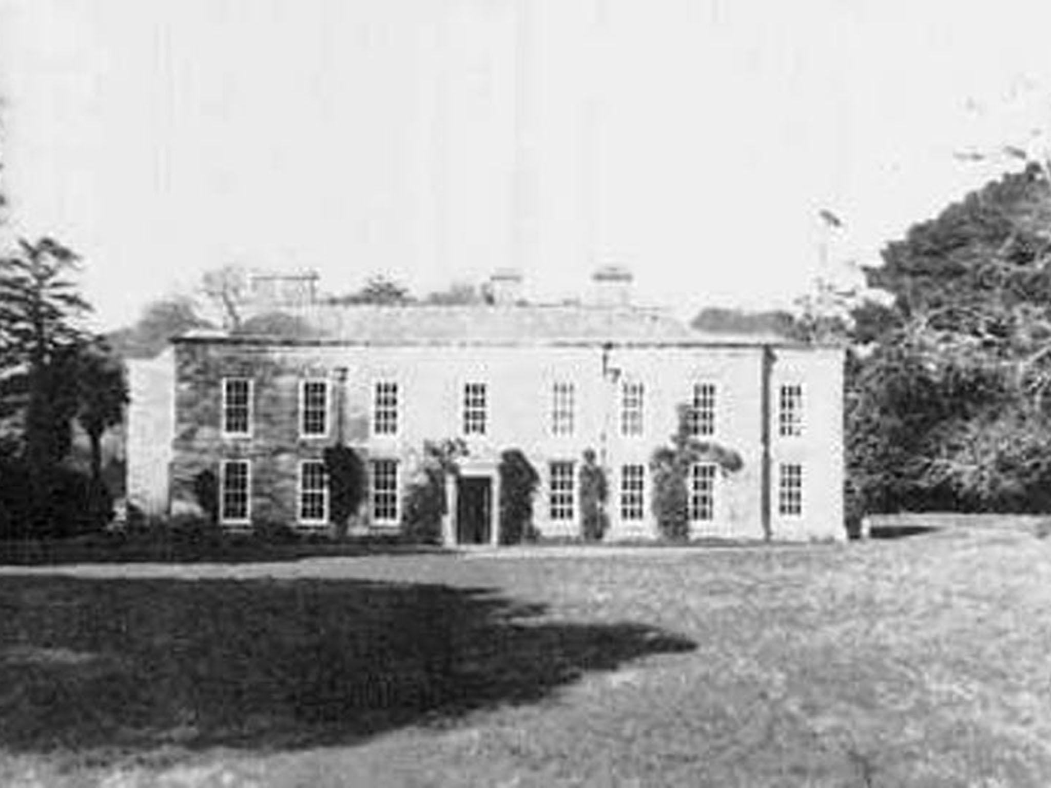 Like Menabilly in Fowey, Cornwall, the house that inspired ‘Rebecca’, the fictional Manderley is hidden in the woods and cannot be seen from the shore