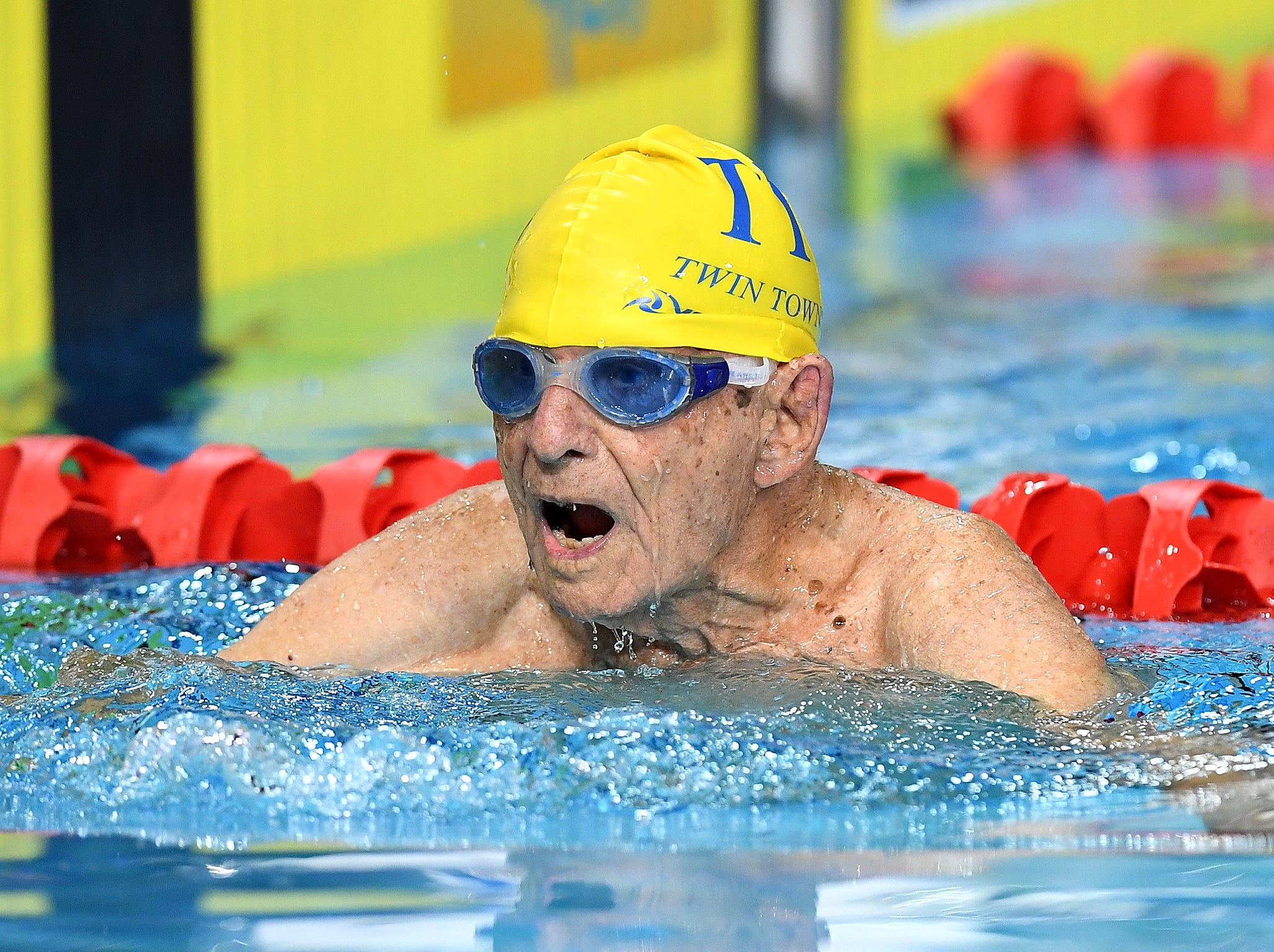 The 99-year-old smashed the previous record by 35 seconds