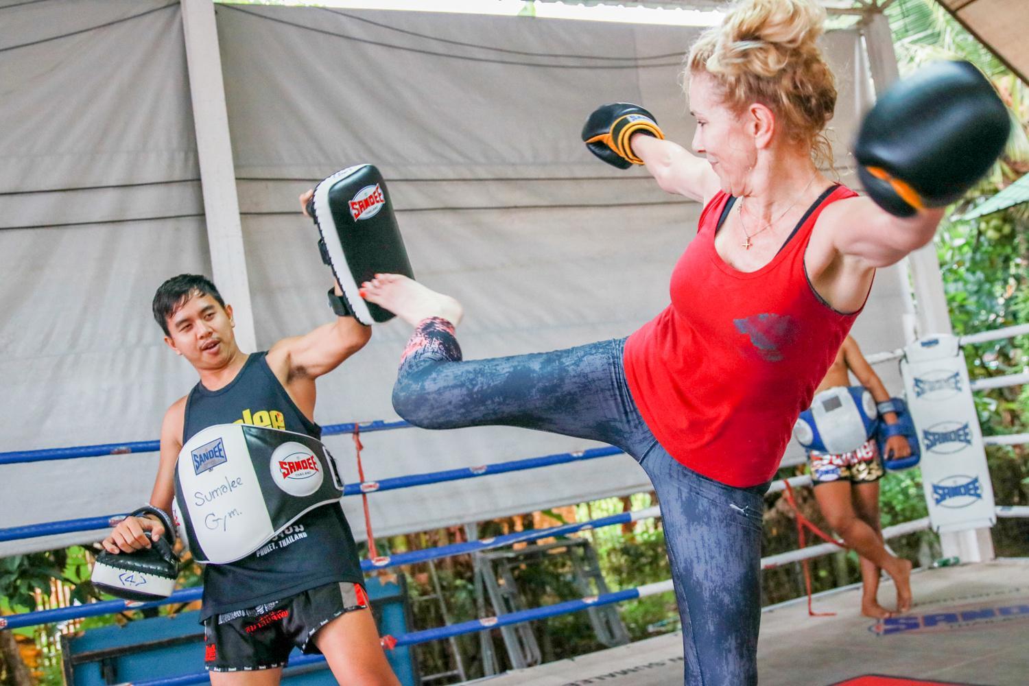 Jane gets to grips with ‘eight-arm’ fighting