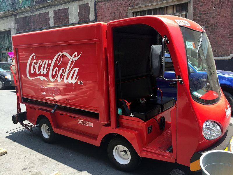 Vans of Coca-Cola are a frequent sight on Mexican streets (Benoît Prieur (Agamitsudo) – CC-BY-SA)