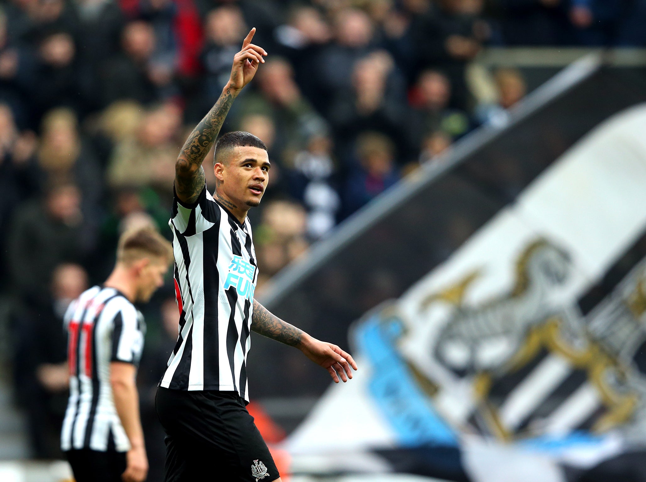 Kenedy celebrates his second goal