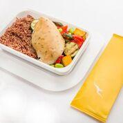 Chicken or beef? This is the chicken dinner that economy passengers will receive