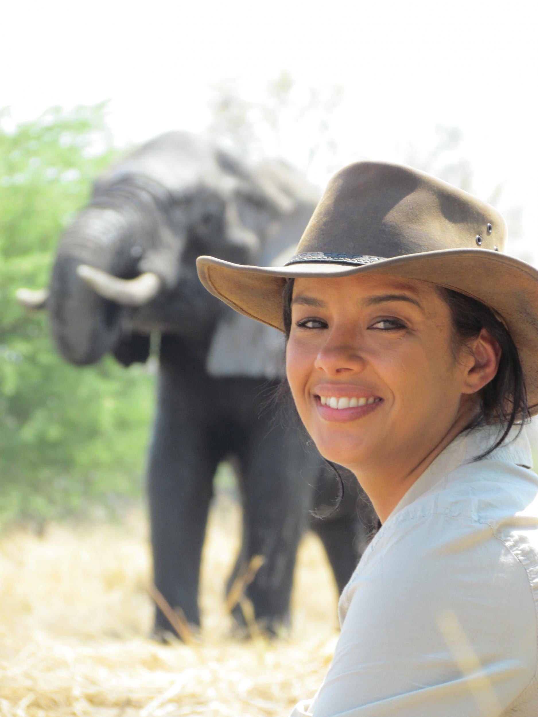 Liz Bonnin in Botswana. Copyright Toby Strong