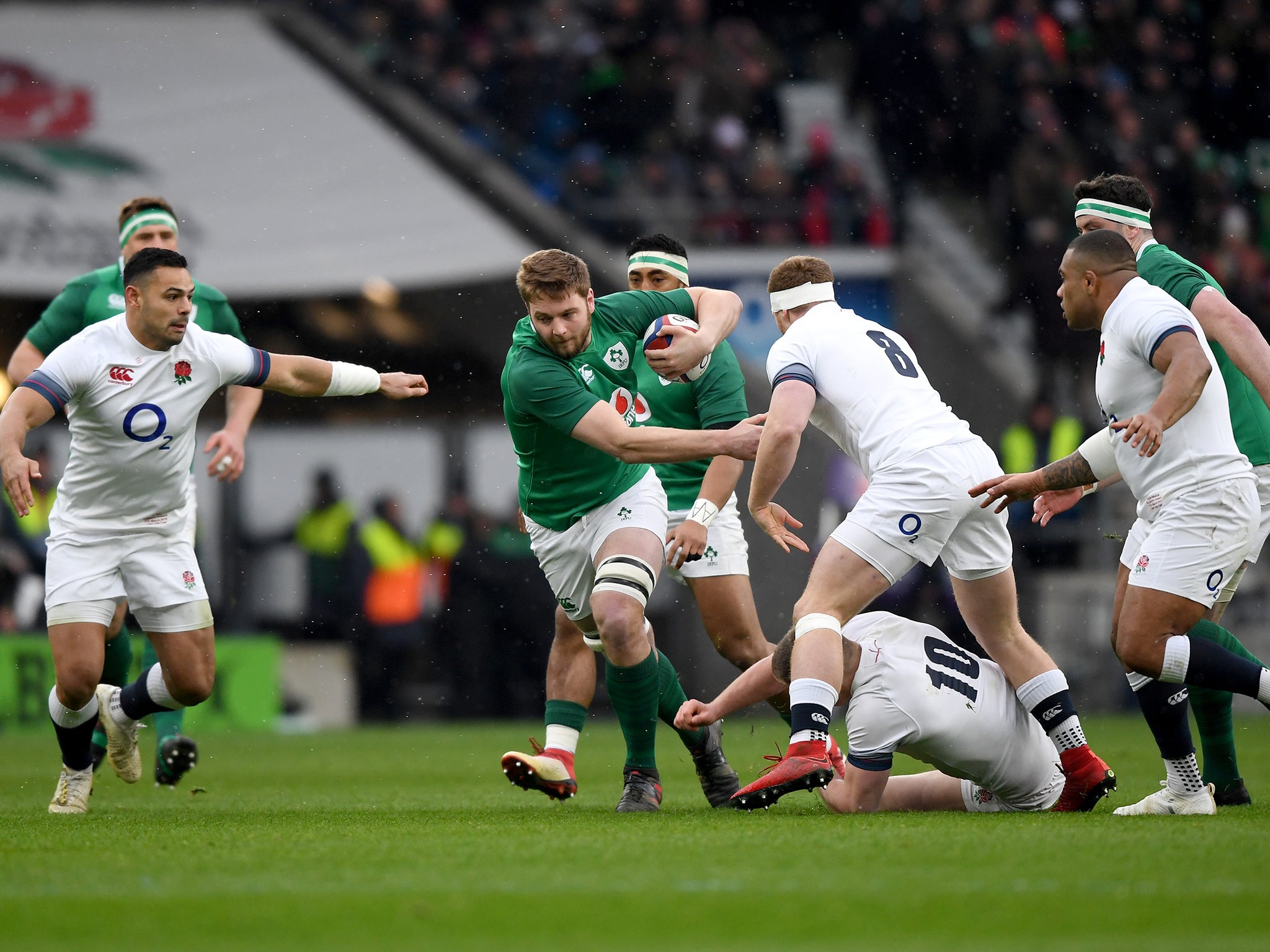 Iain Henderson has agreed a new three-year contract