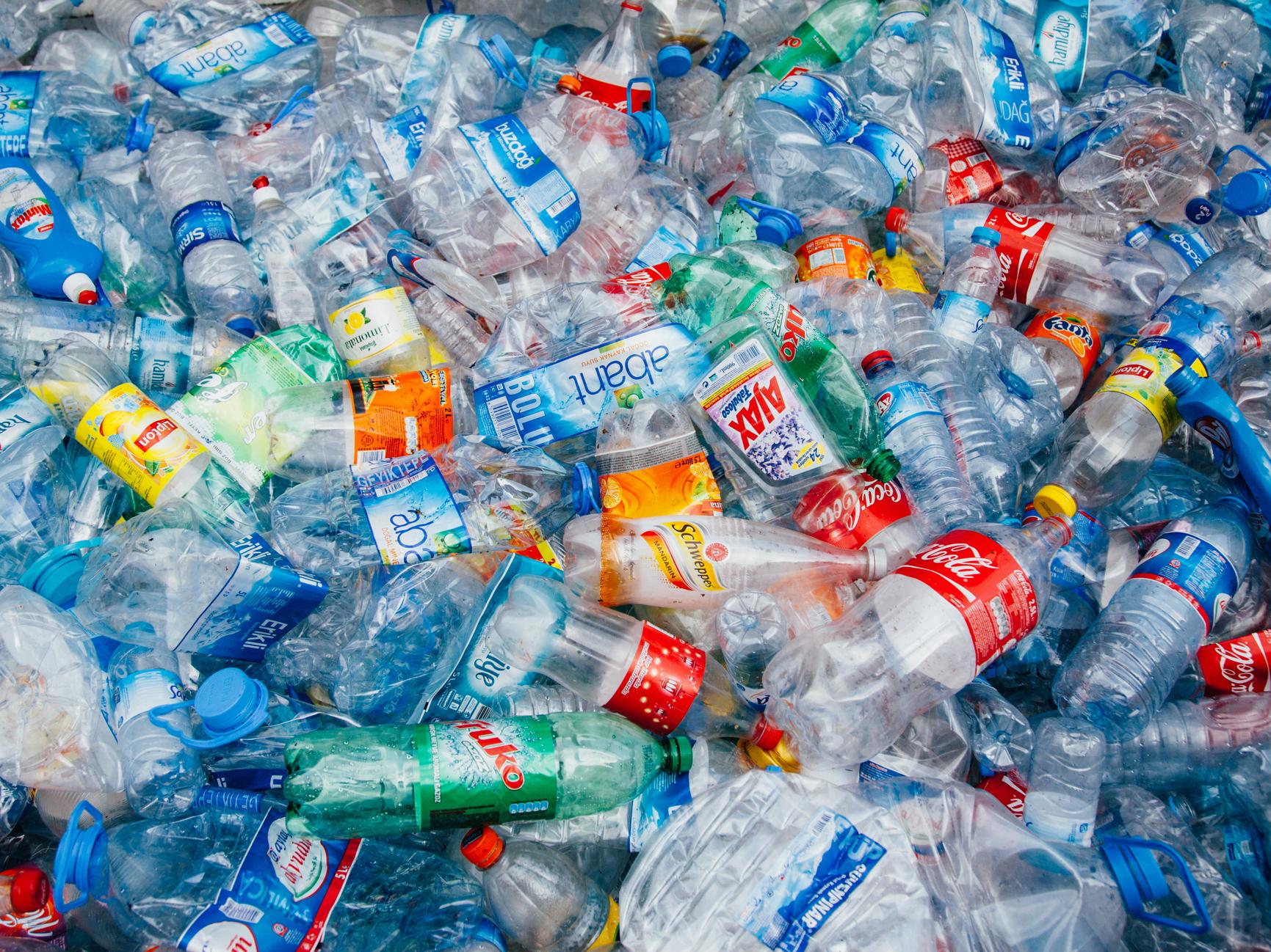 Most plastic bottles included in Scottish scheme