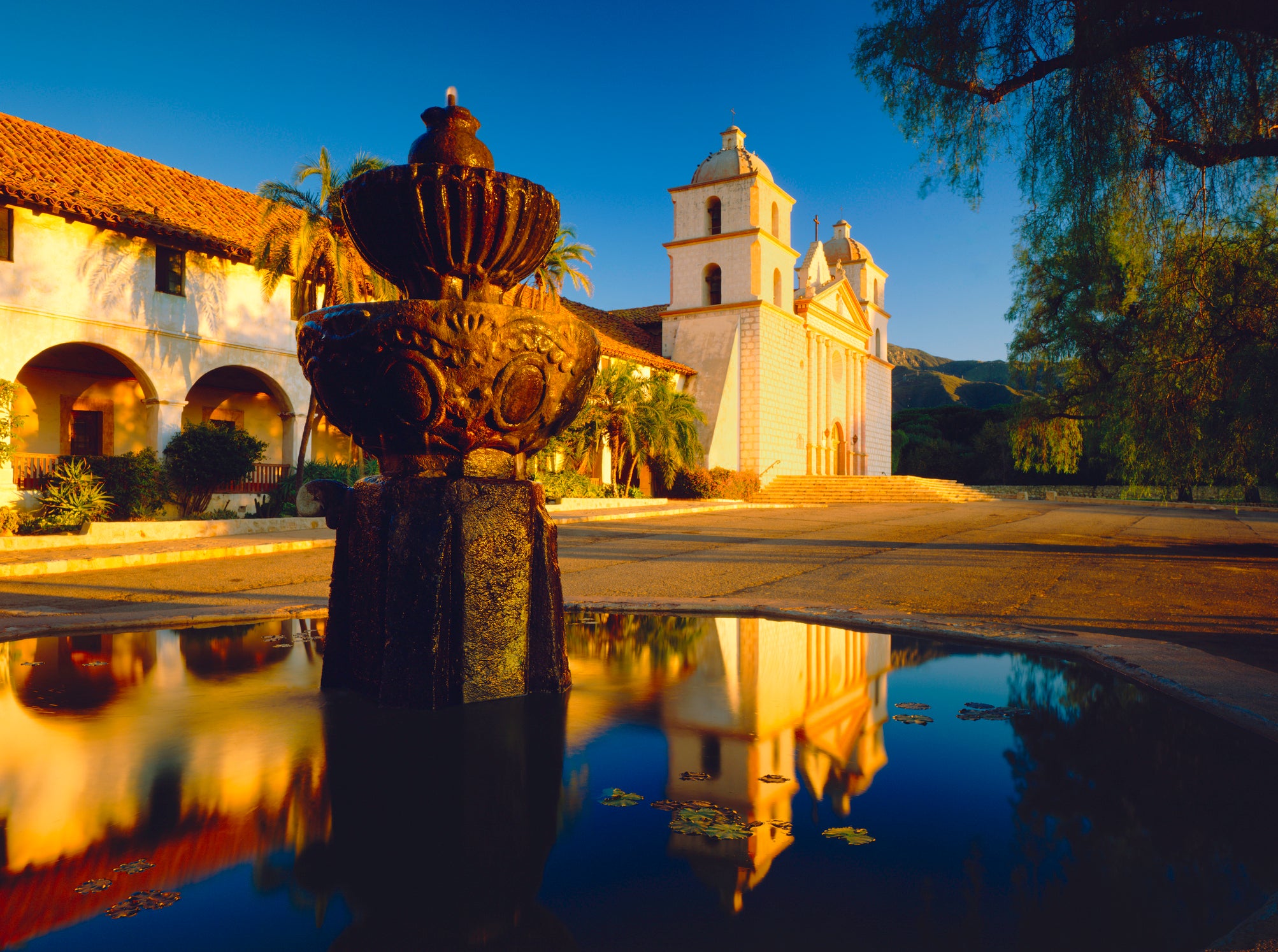 Mission Santa Barbara, founded by Spanish Franciscan nuns (Getty)