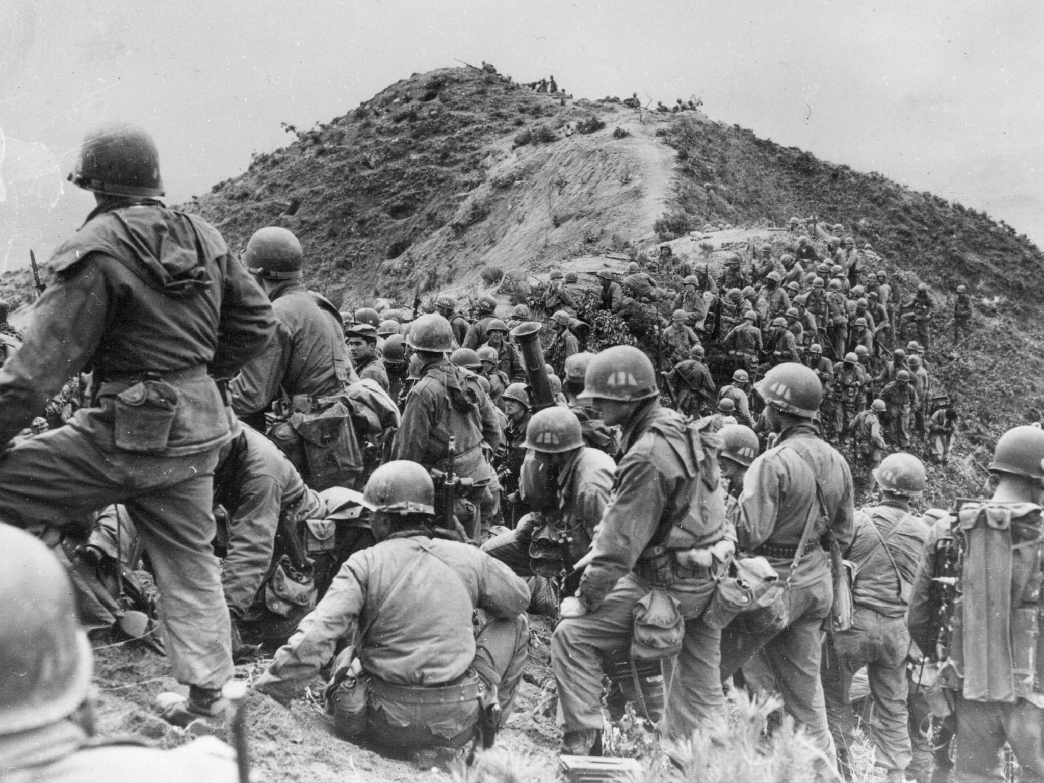 US soldiers in action during the Korean War