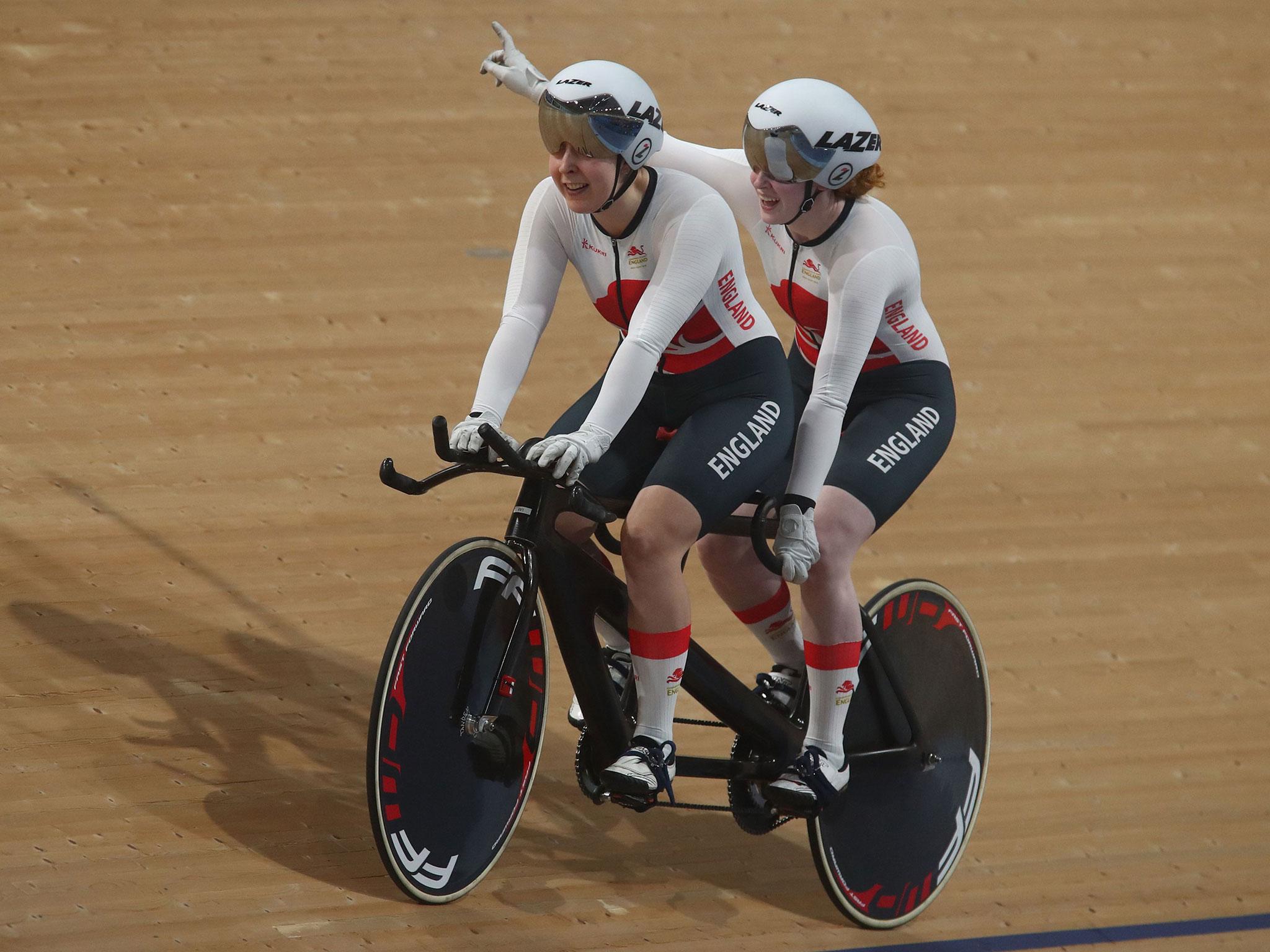 Sophie Thornhill and Helen Scott broke their own world record with a time of 1:04.623