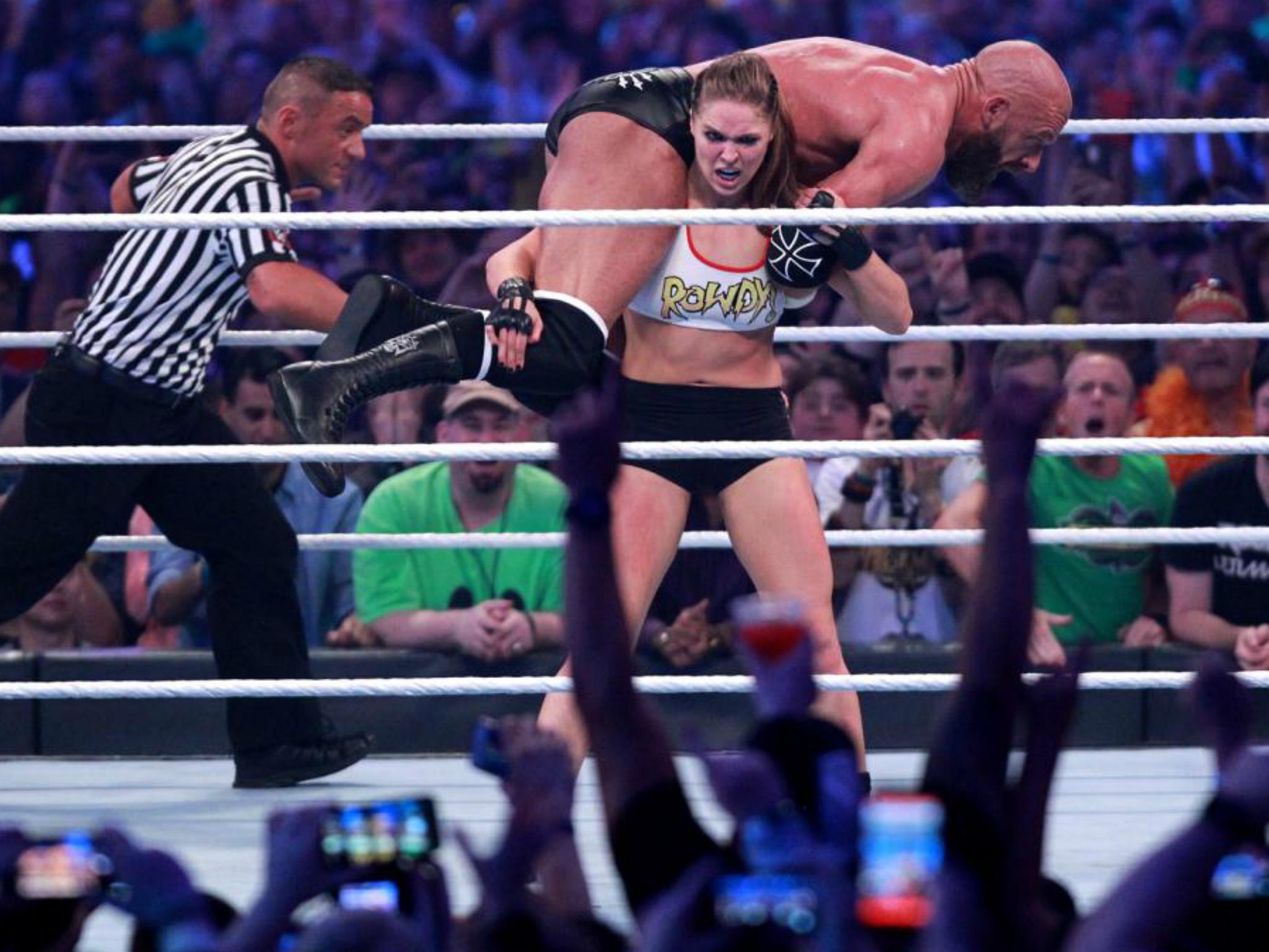 Female wrestlers like Ronda Rousey will not be able to compete in Saudi Arabia (WWE)