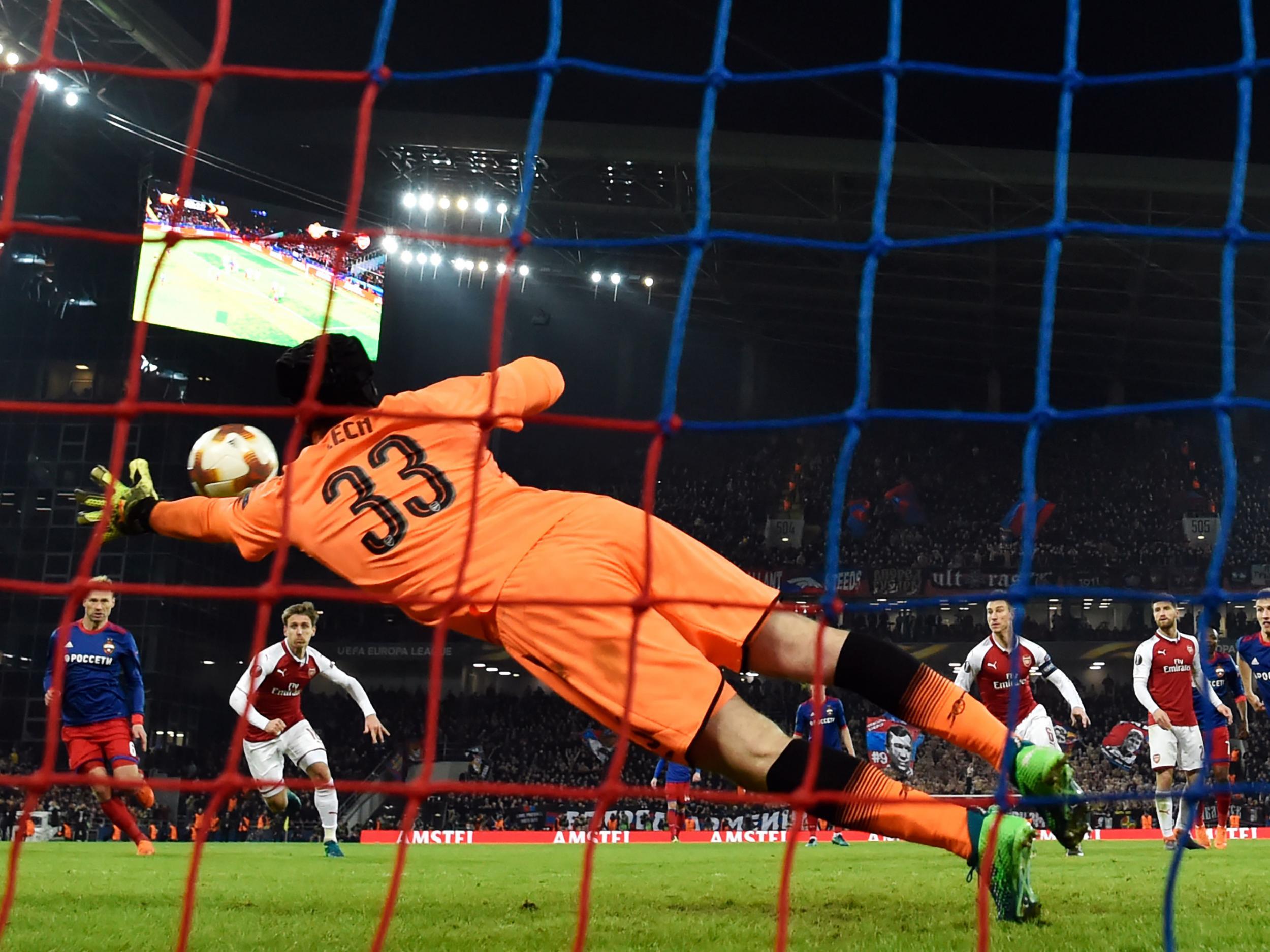 Cech wants Arsenal to kick on in the Europa League