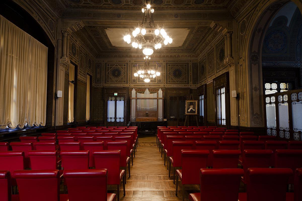 Casa Verdi's salone concerti is a fine example of the neo-gothic style