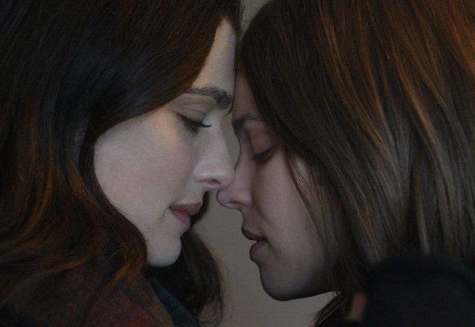 Rachel Weisz as Ronit and Rachel McAdams as Esti in ‘Disobedience’