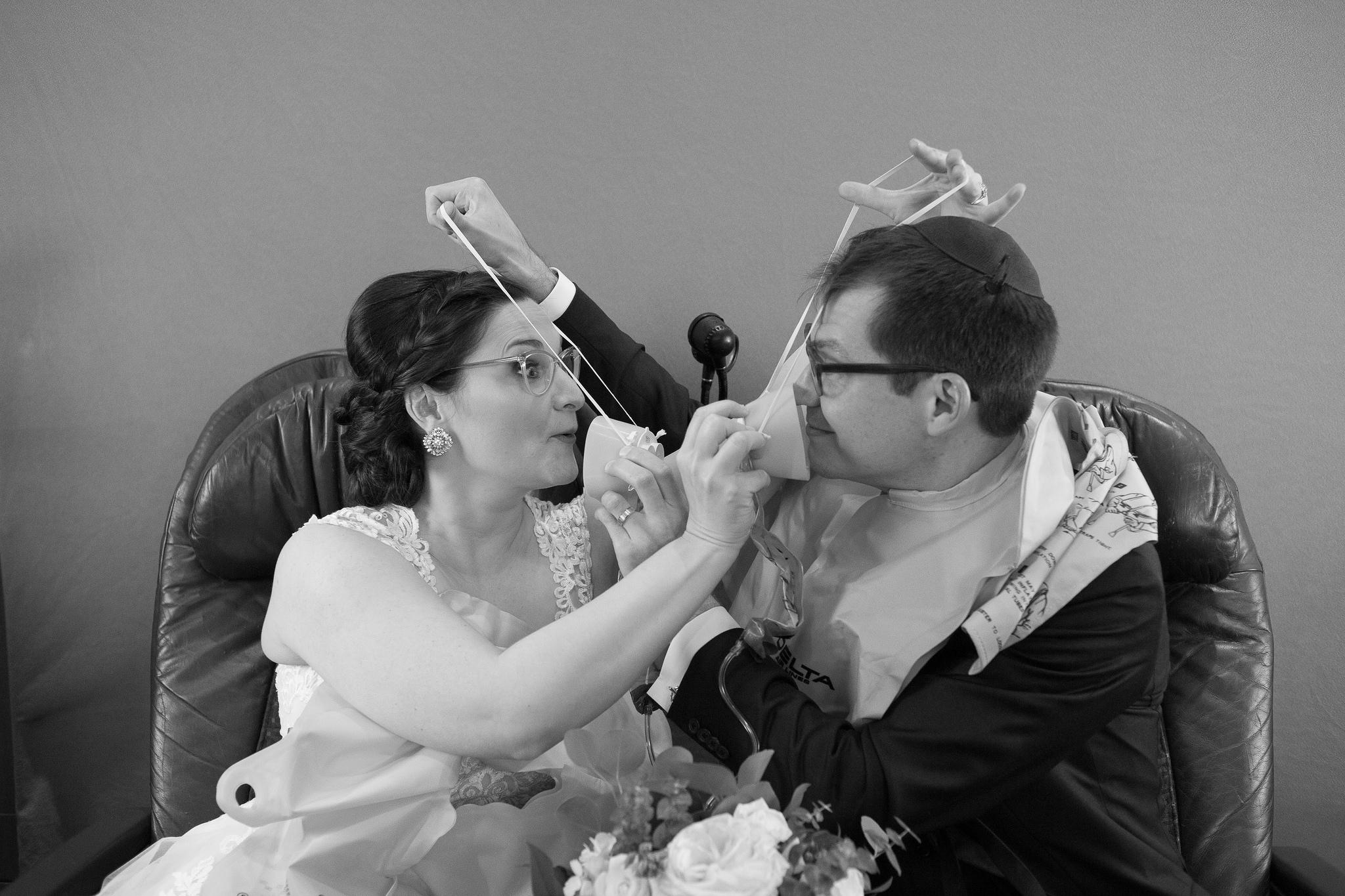 Bess Wohlner and Jeremy Simons had oxygen masks at their wedding